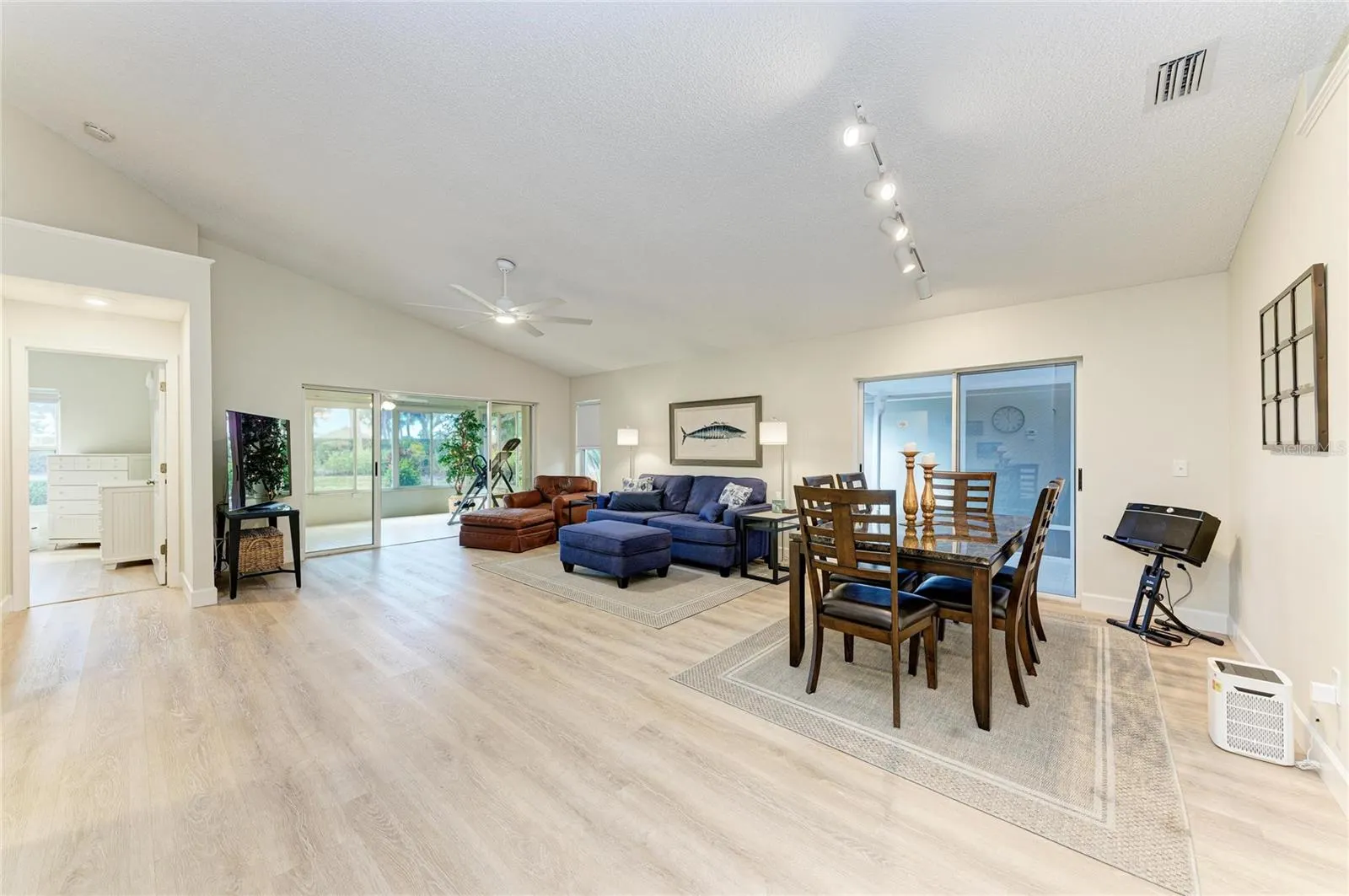729 BRIGHTSIDE CRESCENT DR #33 #33