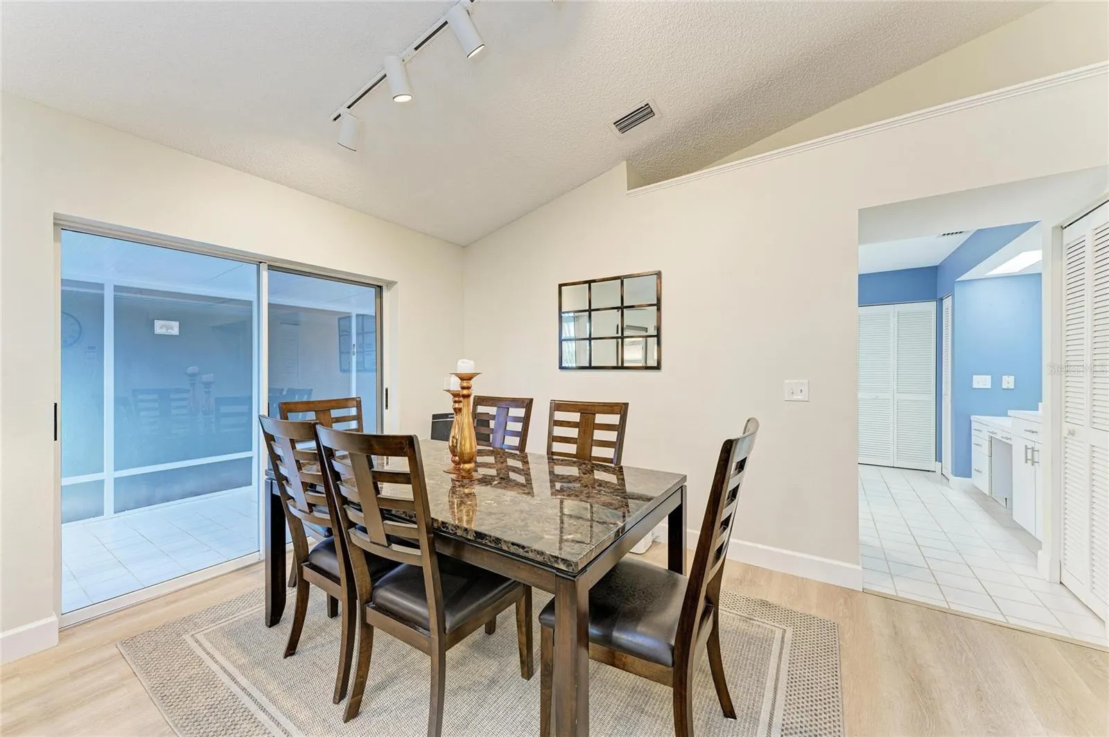729 BRIGHTSIDE CRESCENT DR #33 #33