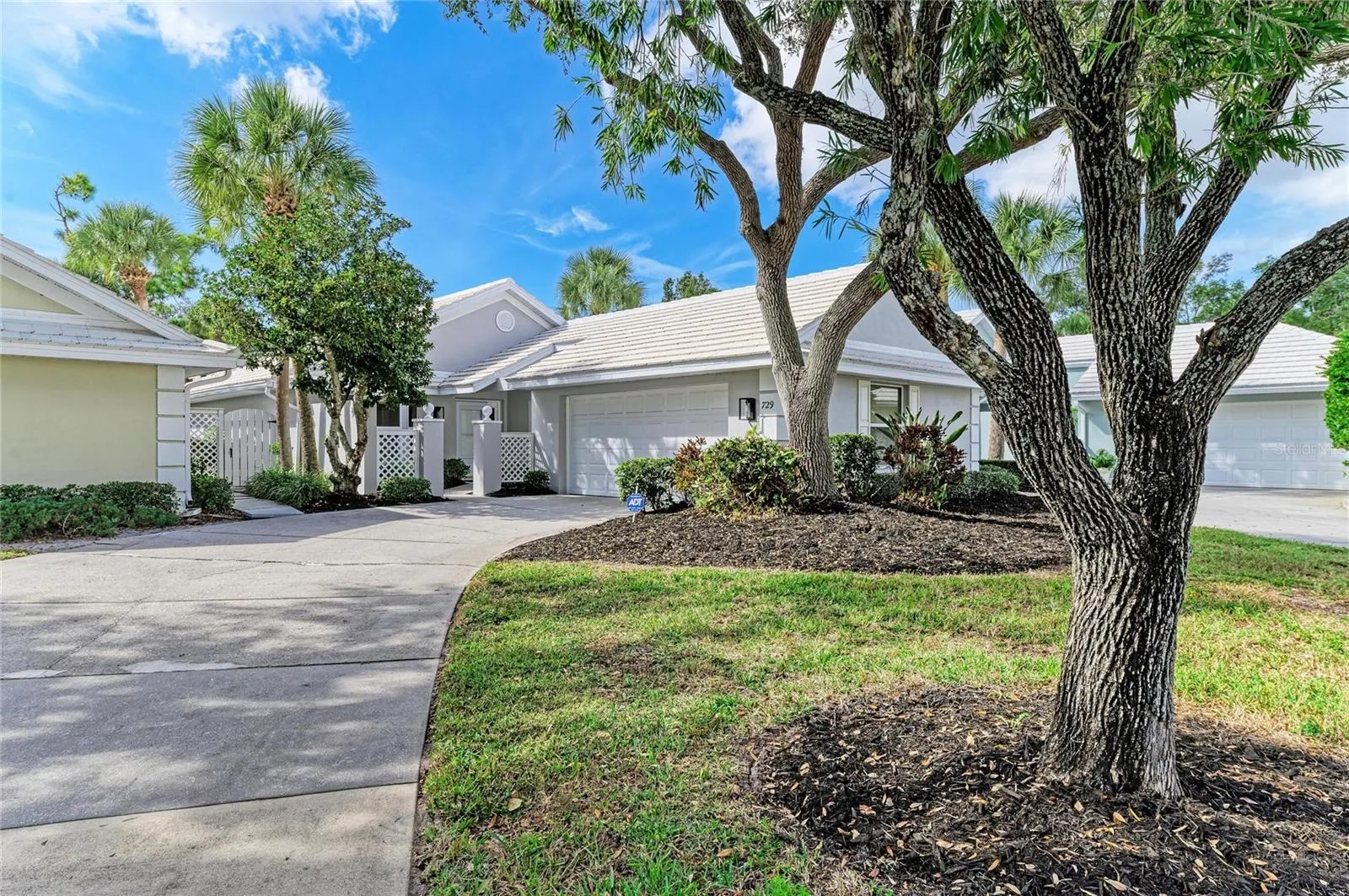729 BRIGHTSIDE CRESCENT DR #33 #33