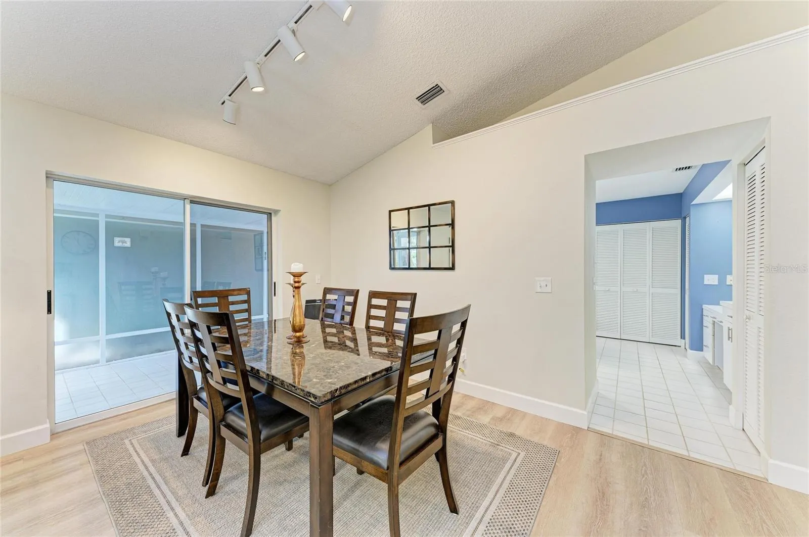 729 BRIGHTSIDE CRESCENT DR #33 #33