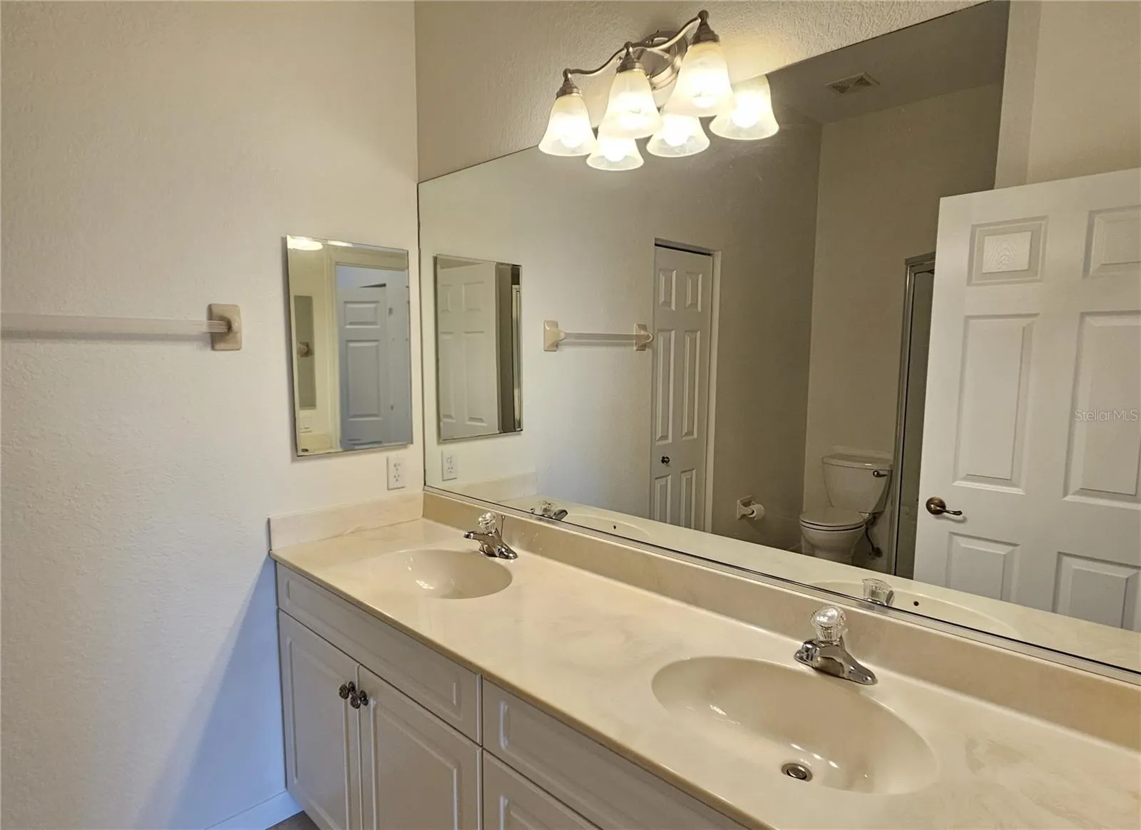 110 TRIANO CIR #110 #110