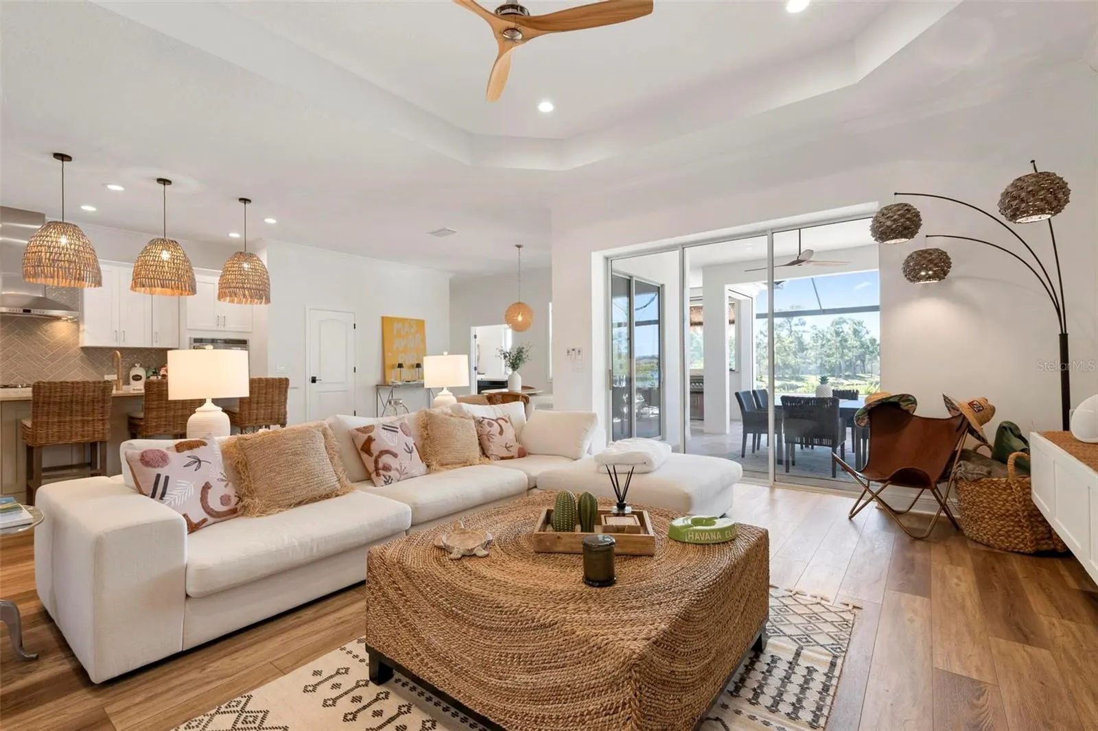 104 N CAYMAN ISLES BLVD