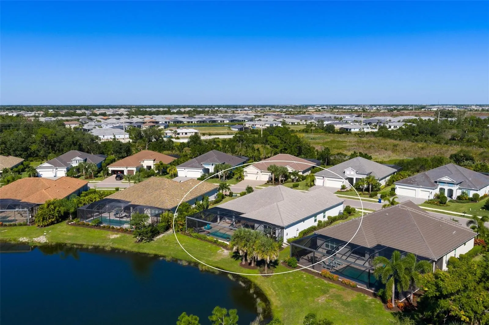 104 N CAYMAN ISLES BLVD