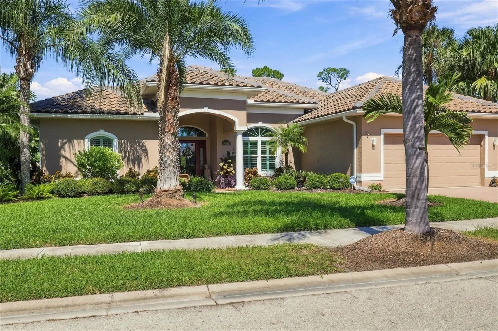 5496 WHITE IBIS DR