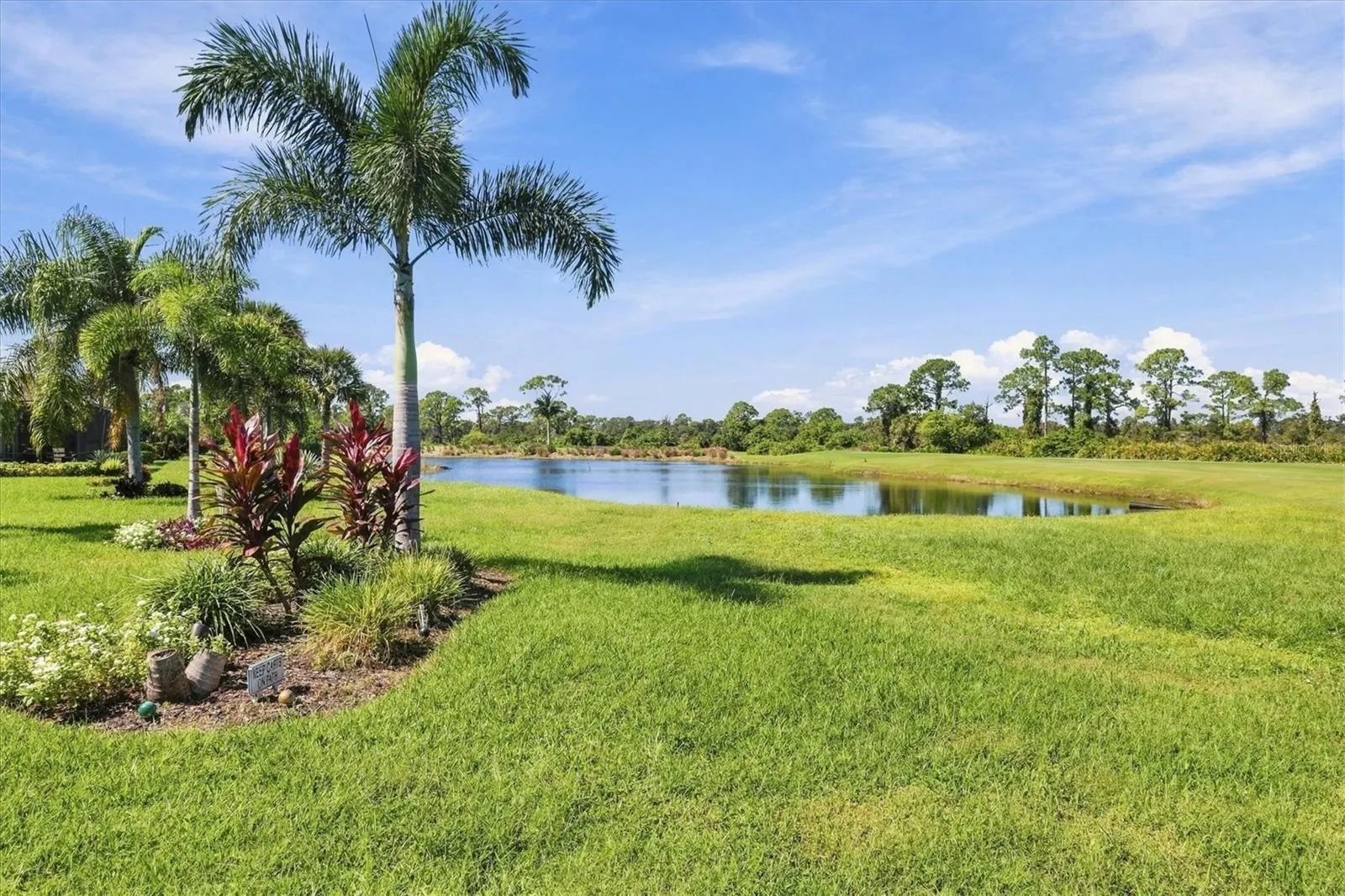 5496 WHITE IBIS DR