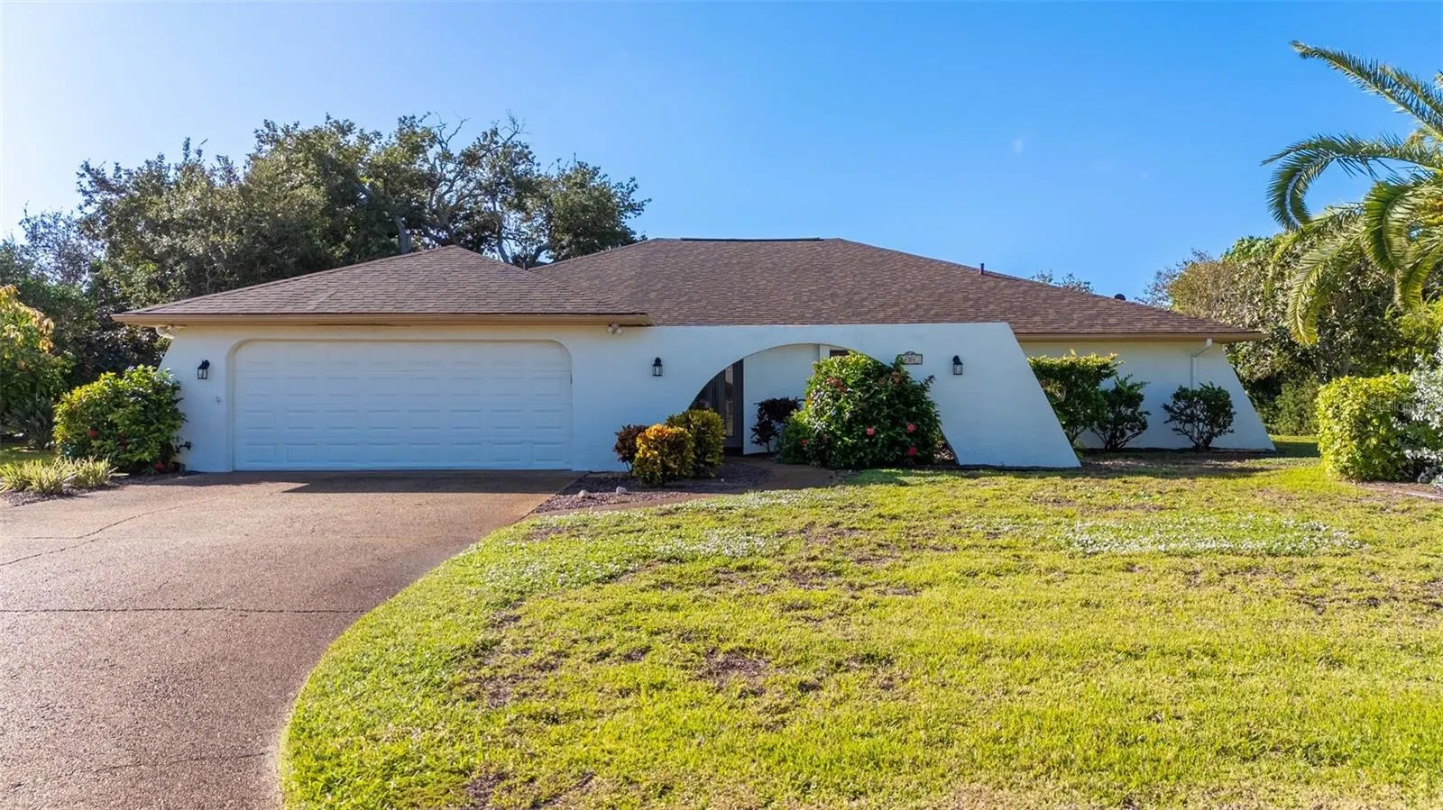 404 EDEN DR