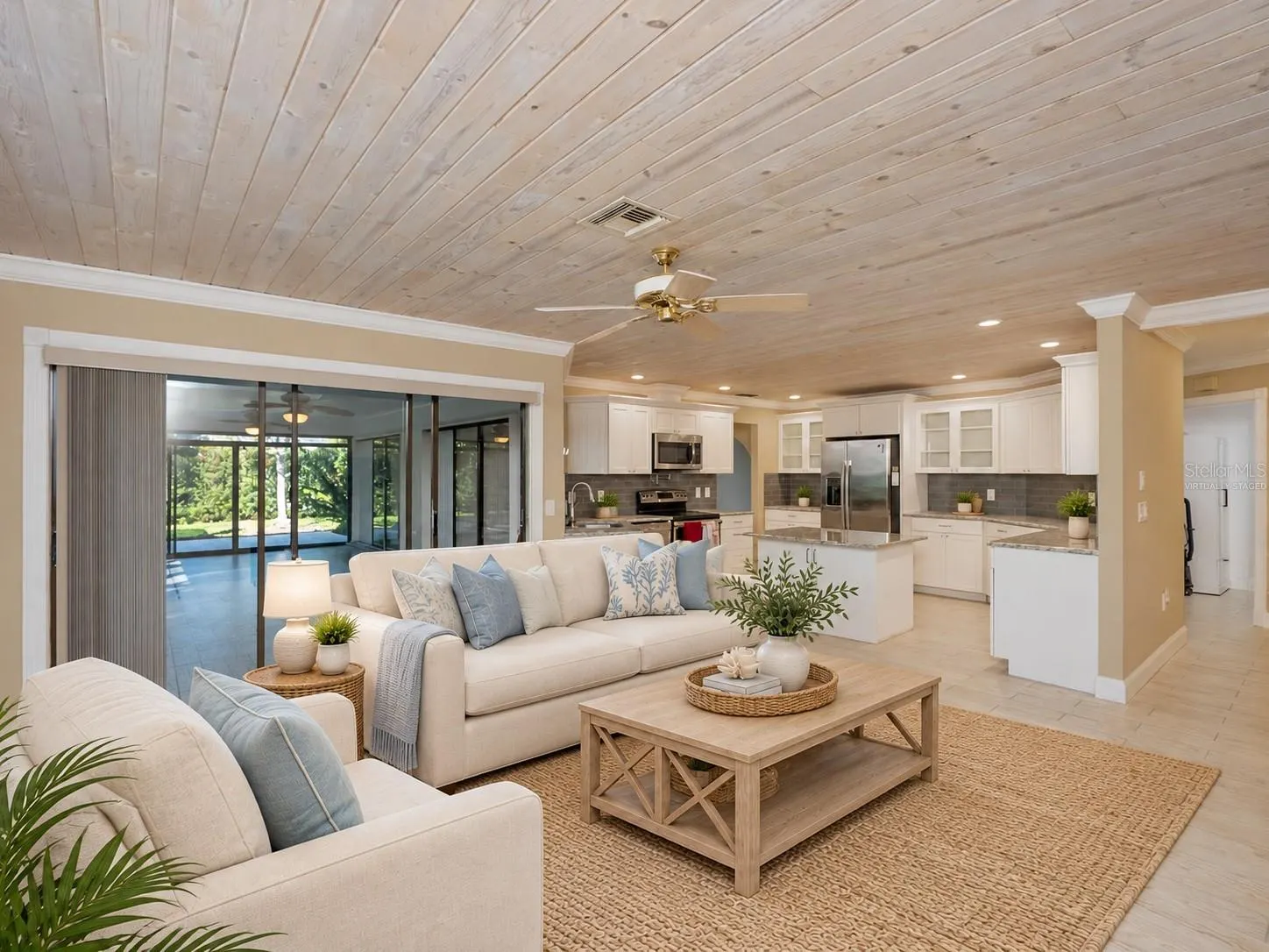 404 EDEN DR