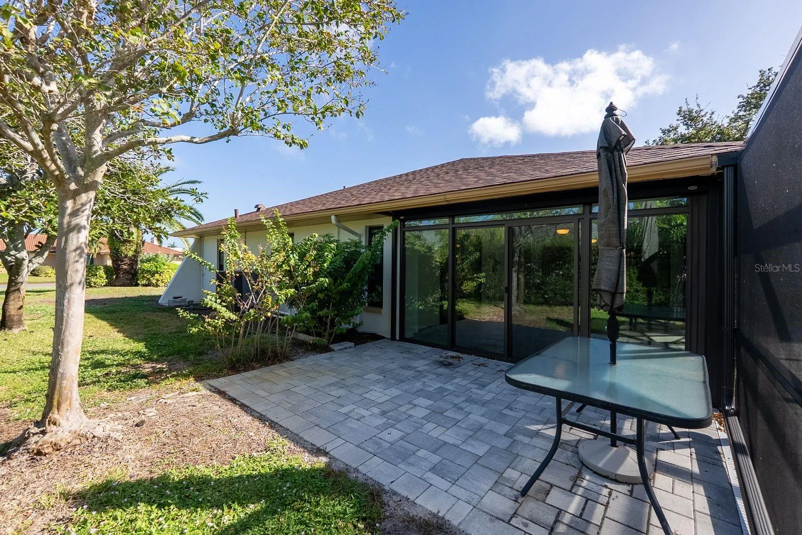 404 EDEN DR