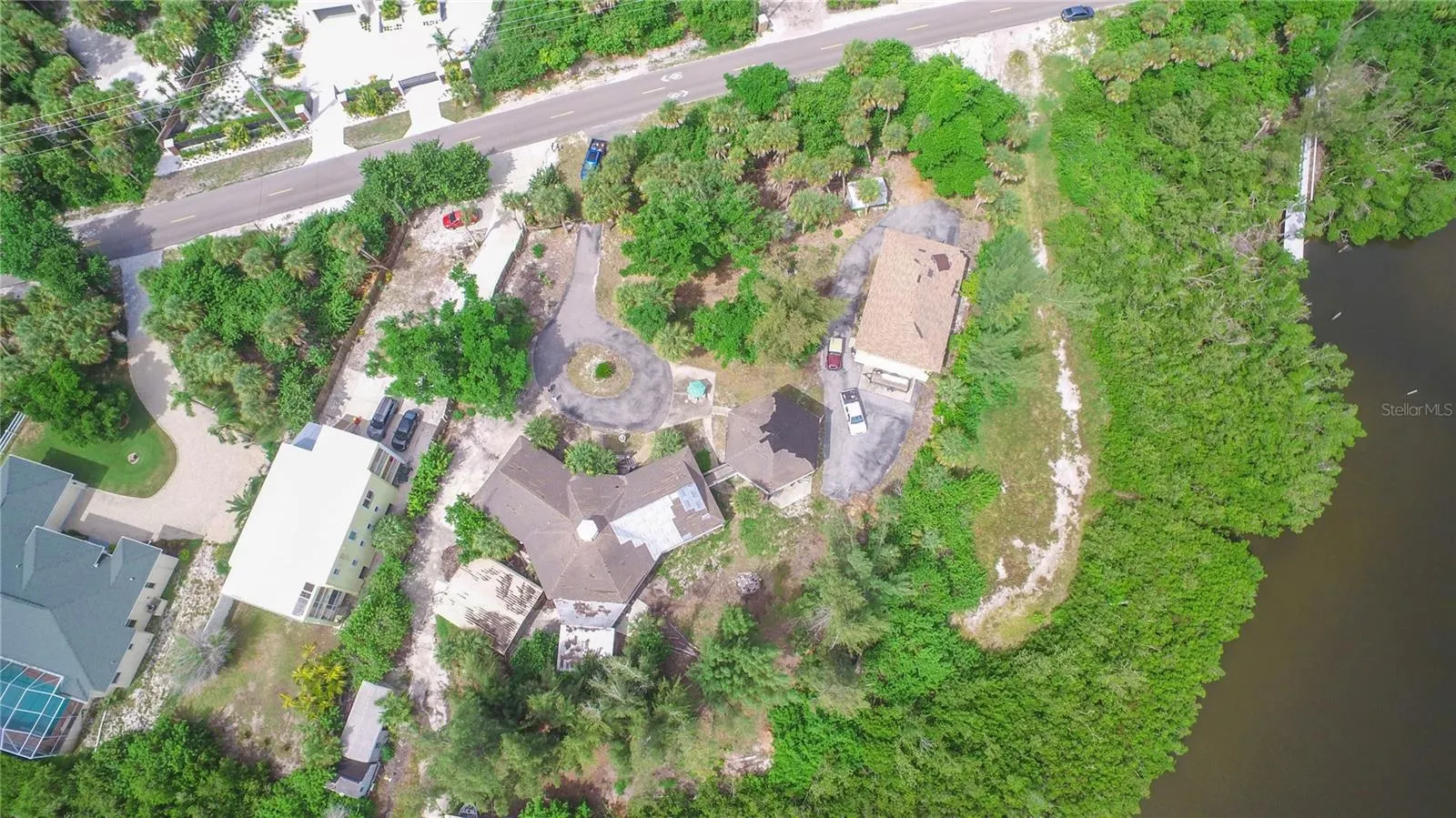 8475 MANASOTA KEY RD