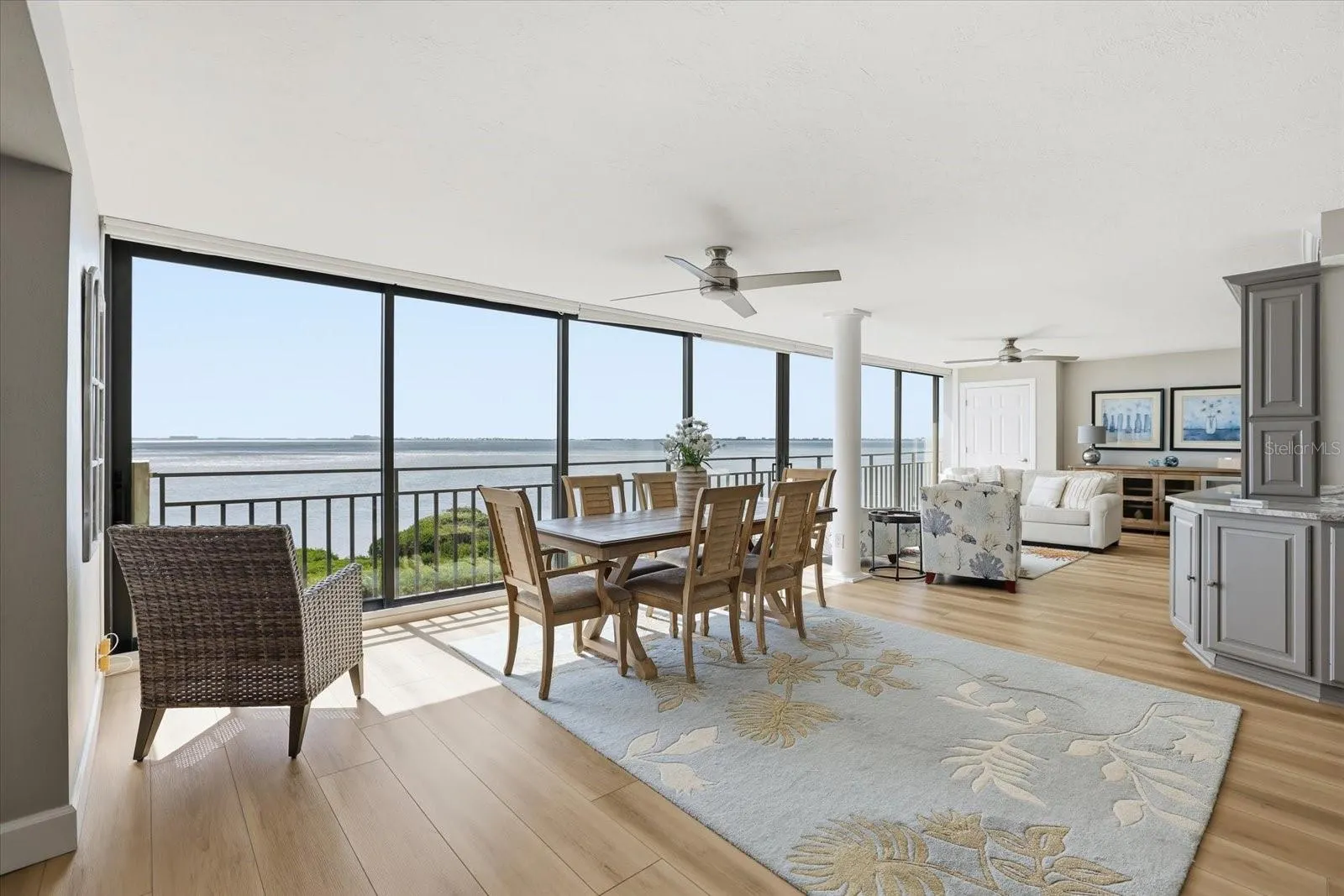 6460 MOURNING DOVE DR #305 #305