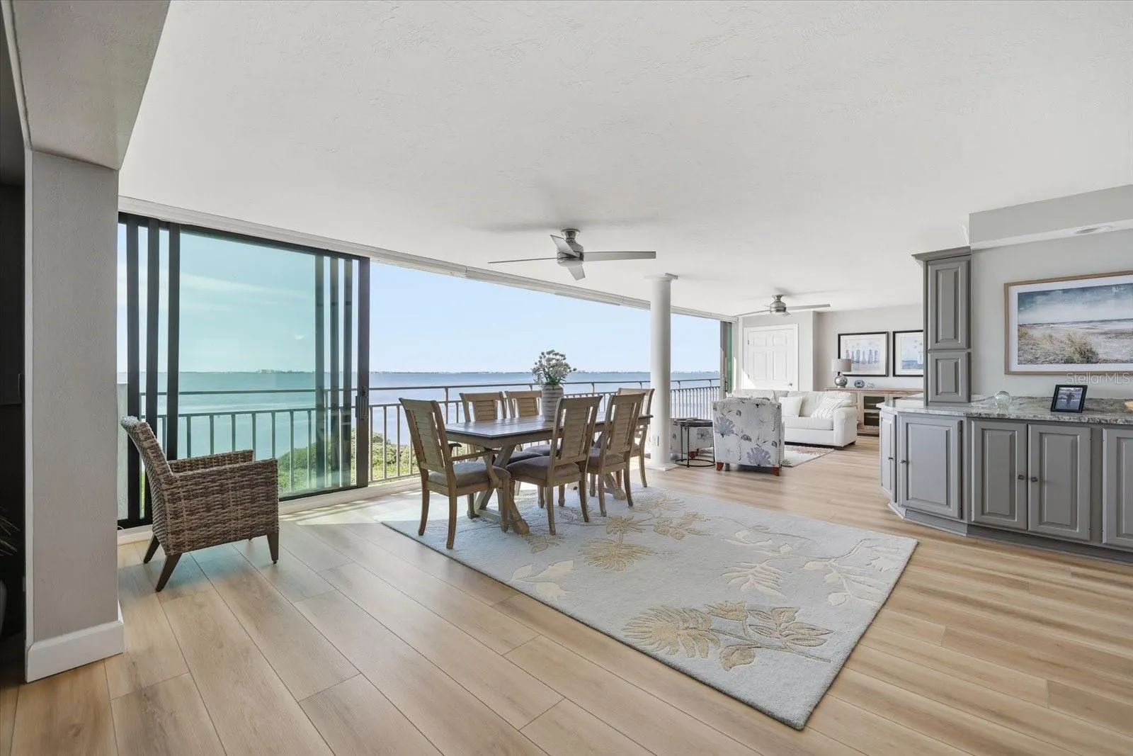 6460 MOURNING DOVE DR #305 #305