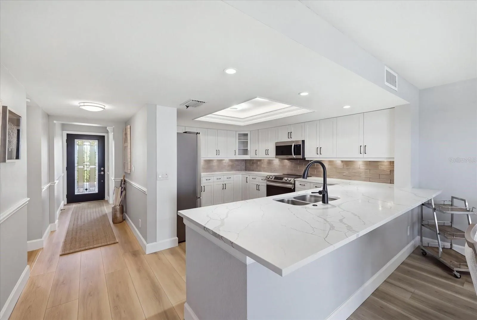 6460 MOURNING DOVE DR #305 #305