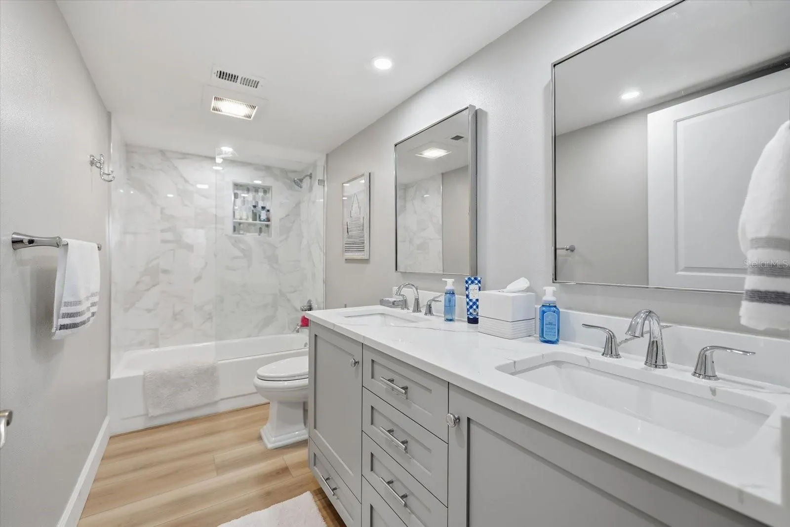 6460 MOURNING DOVE DR #305 #305