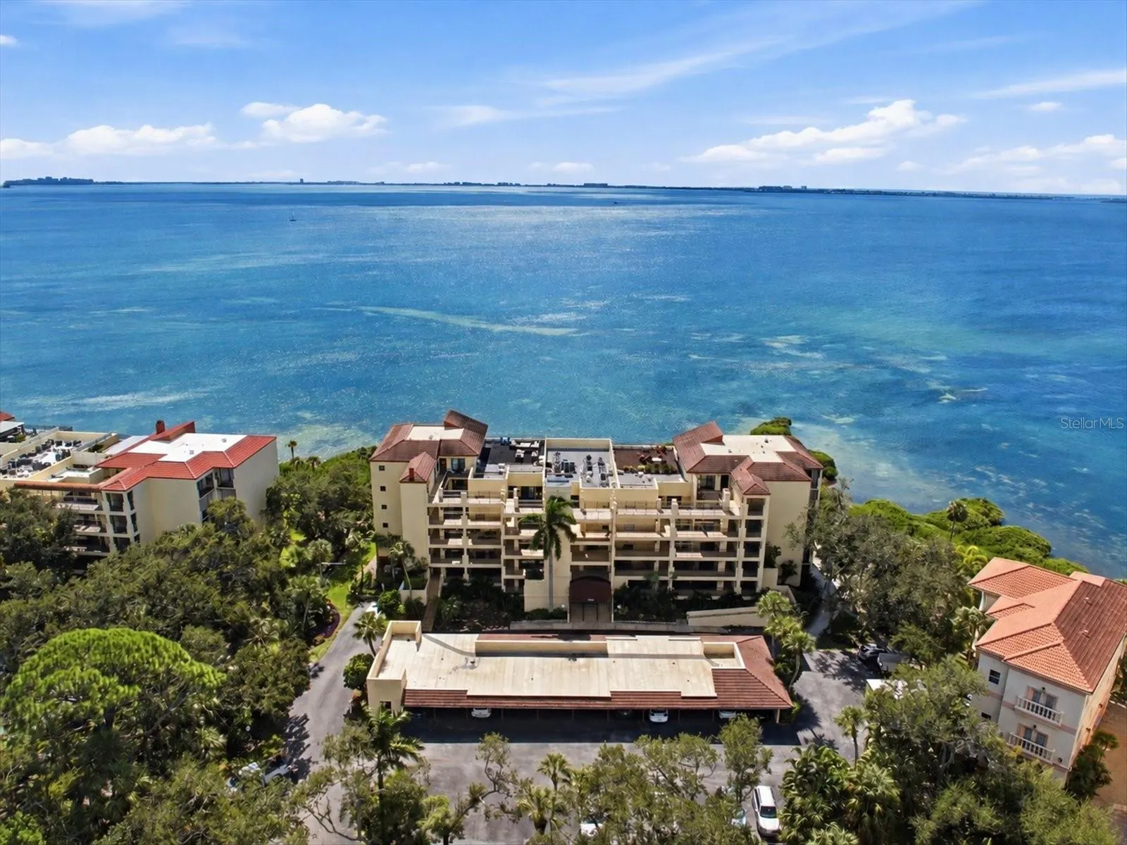 6460 MOURNING DOVE DR #305 #305