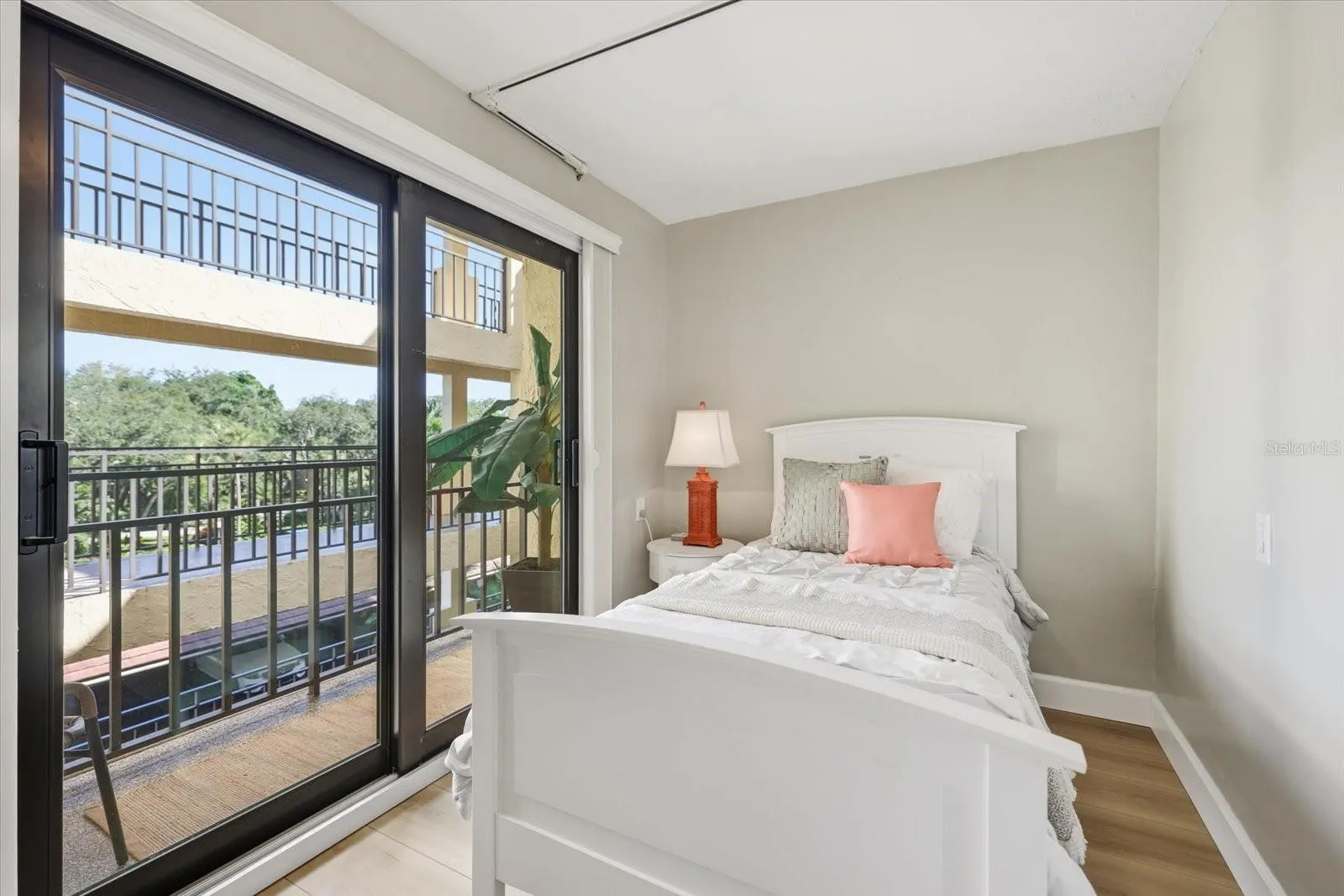 6460 MOURNING DOVE DR #305 #305