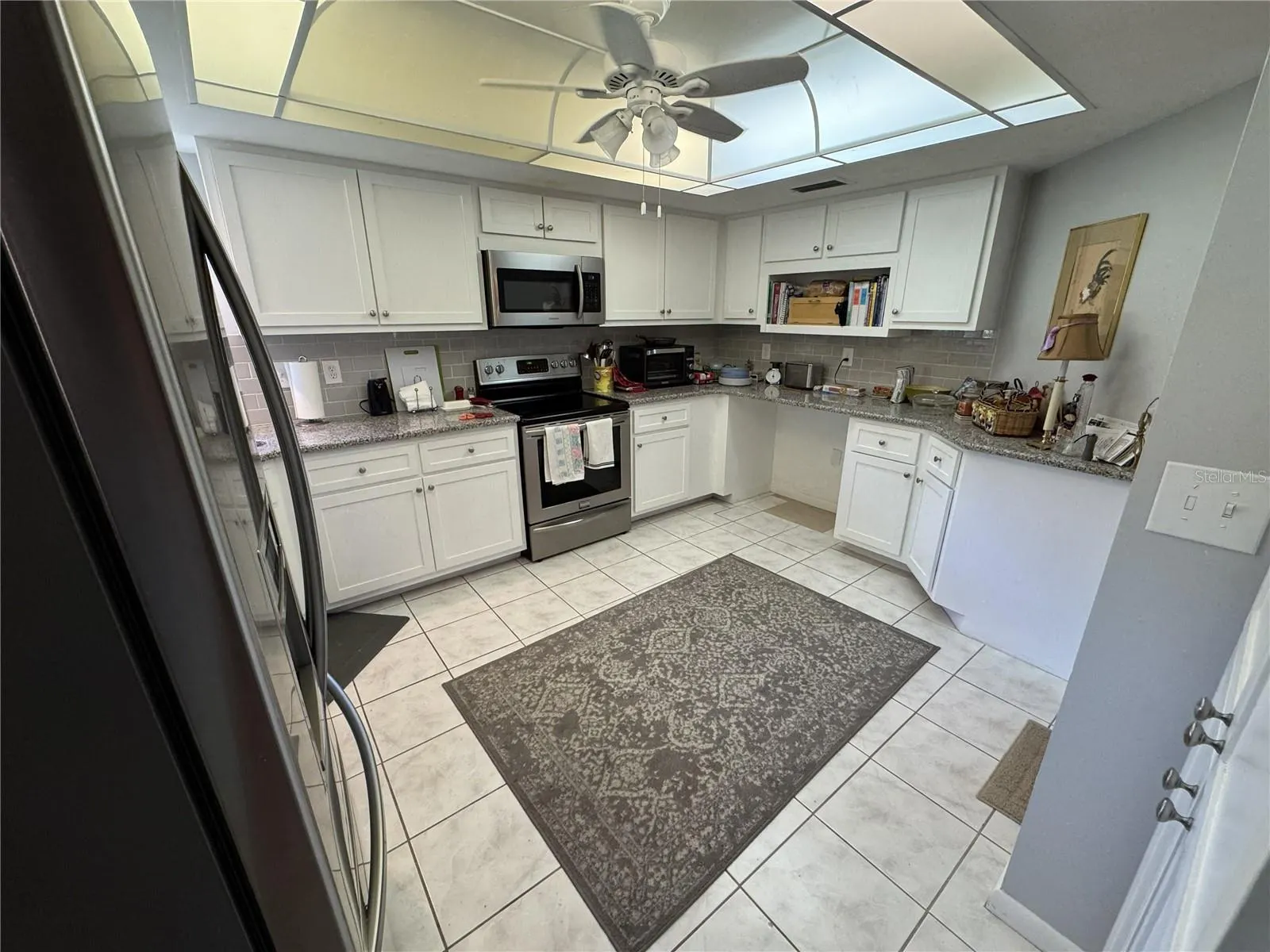 3054 CROWN HERON PT