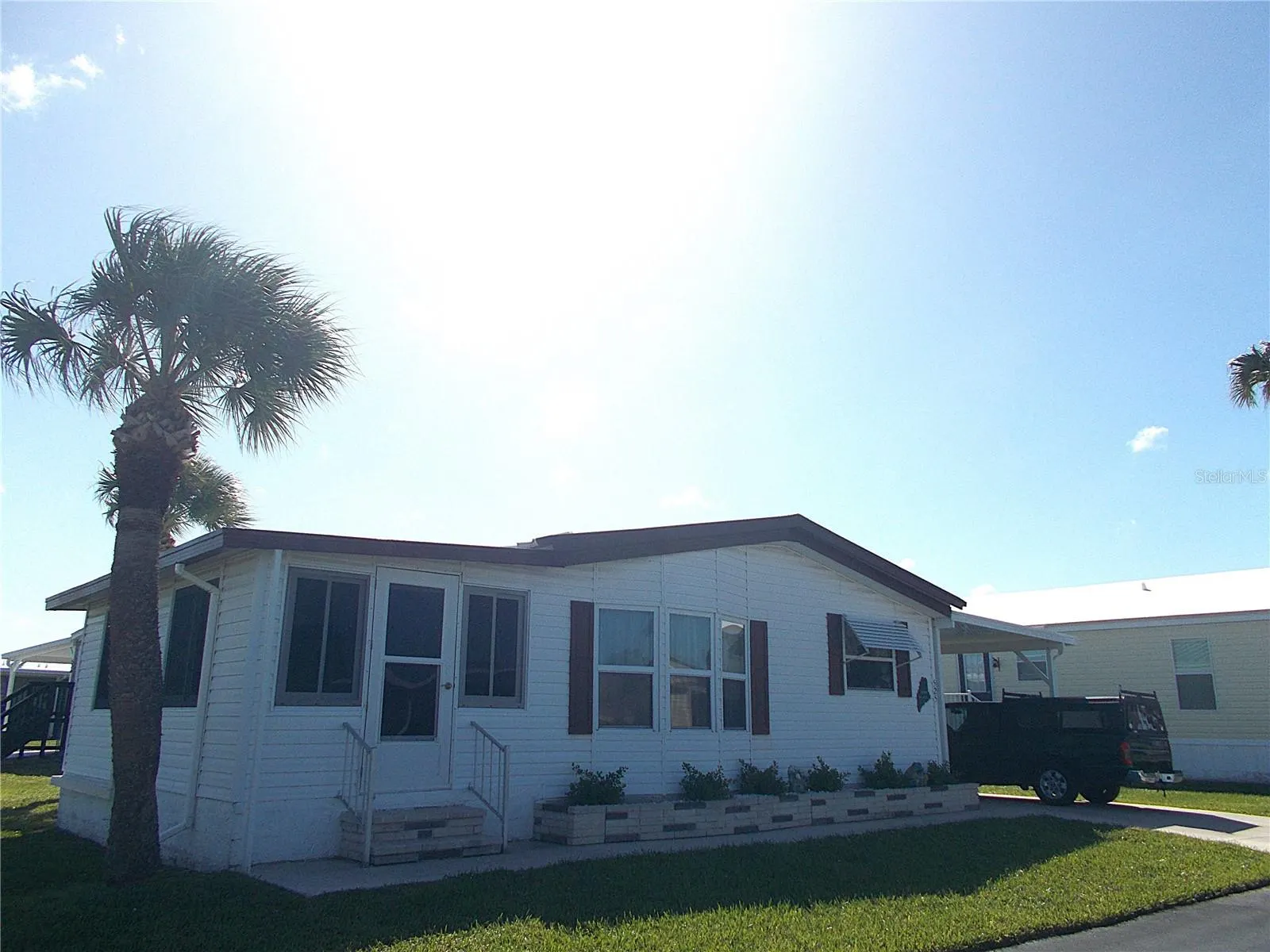 525 SANDPIPER DR