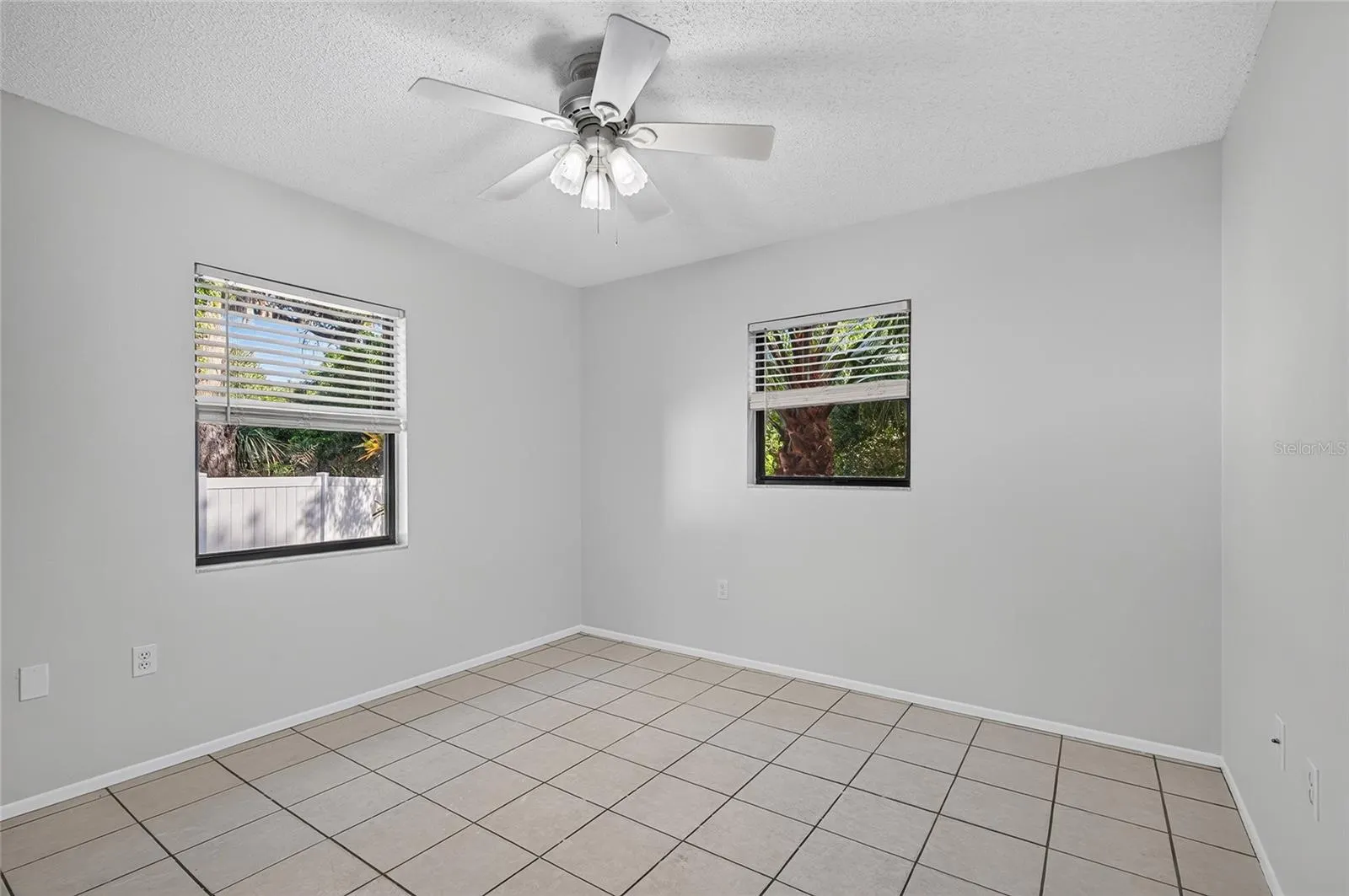 442 N JEFFERSON AVE
