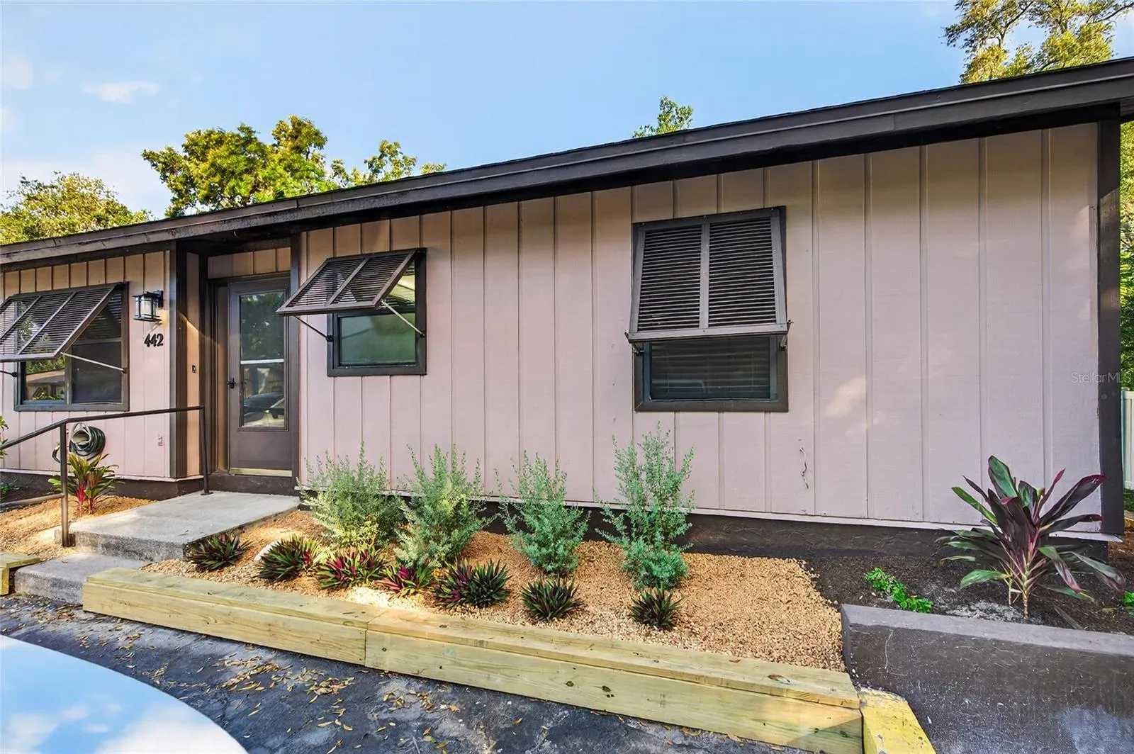 442 N JEFFERSON AVE