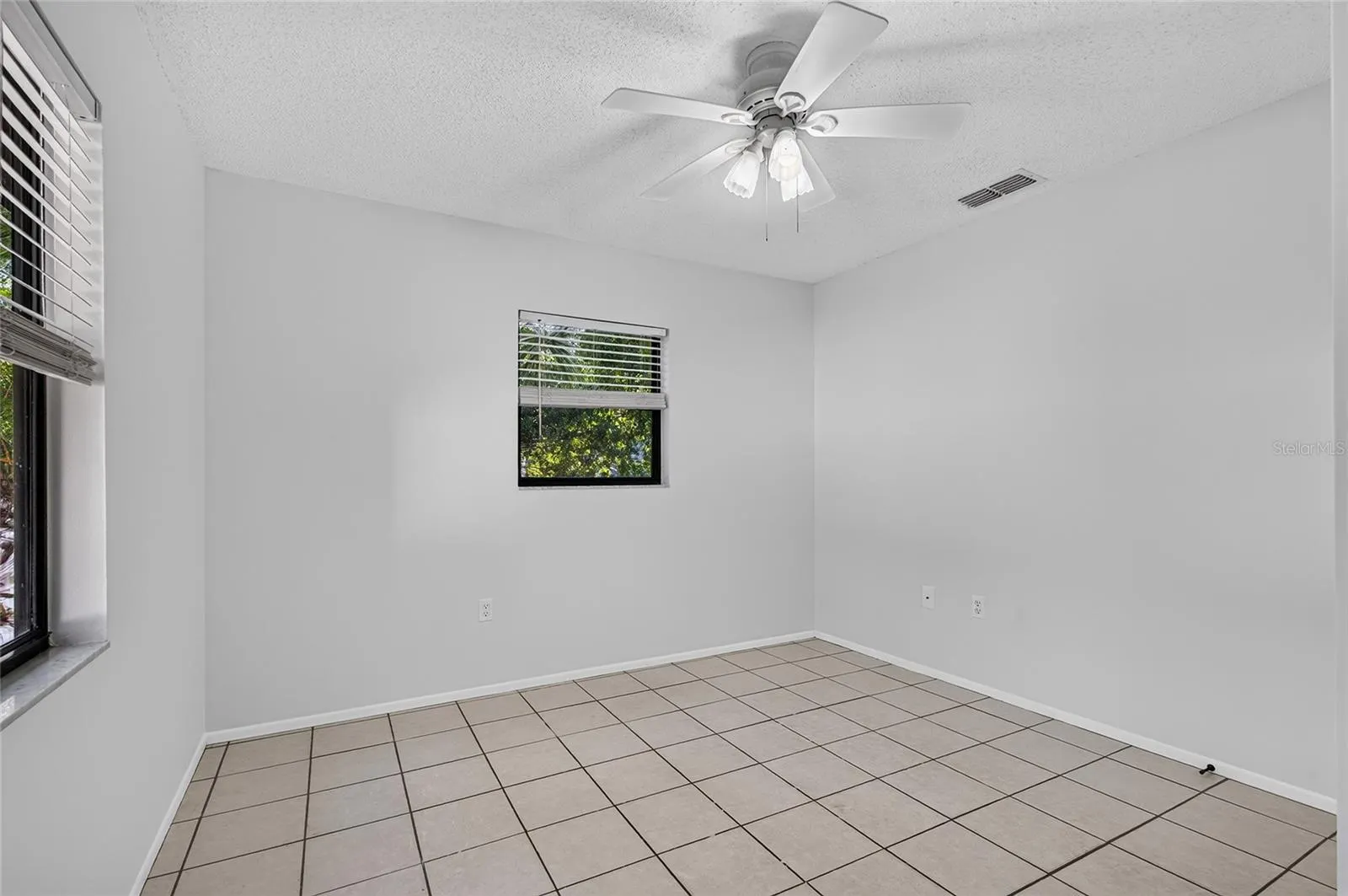 442 N JEFFERSON AVE
