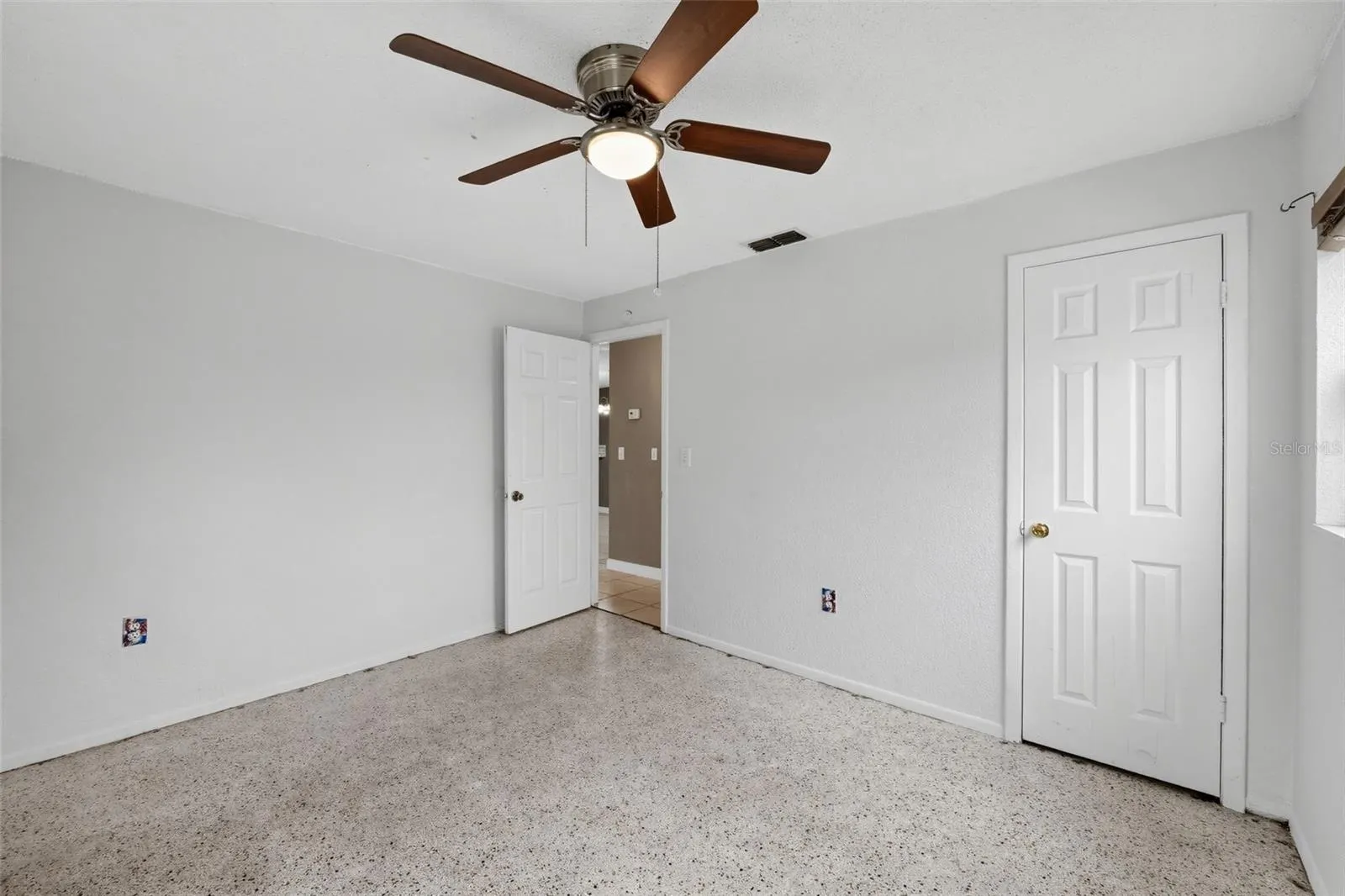 1231 ROBERT KING HIGH DR
