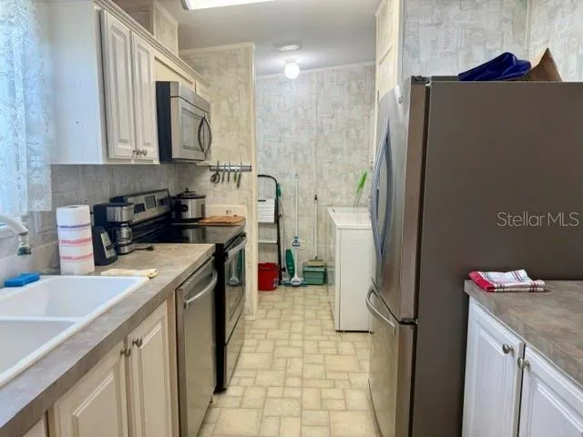 720 ROMA RD