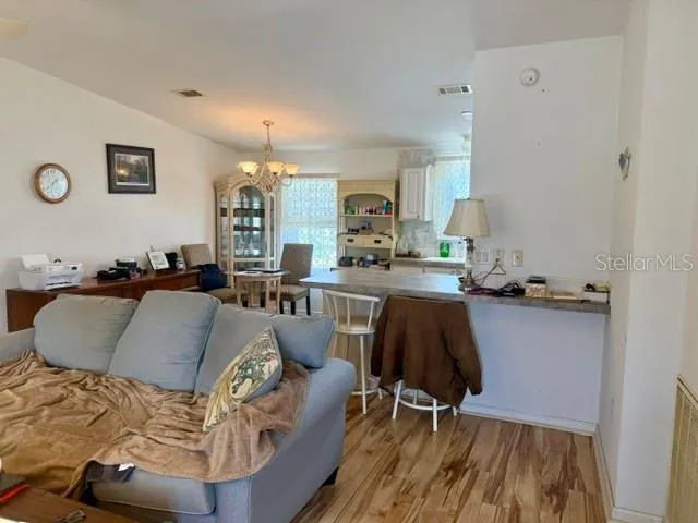 720 ROMA RD