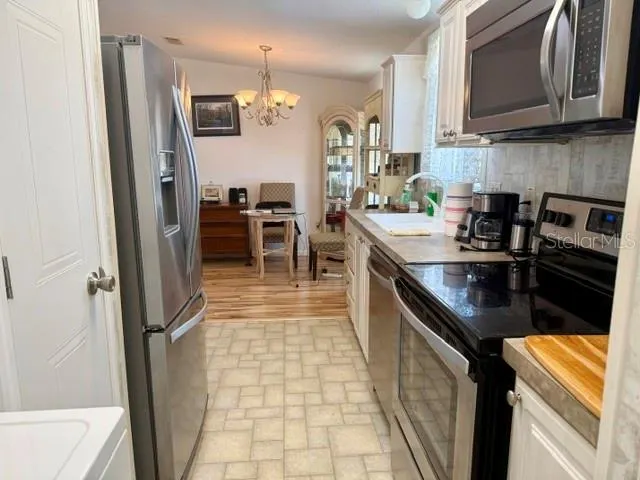 720 ROMA RD