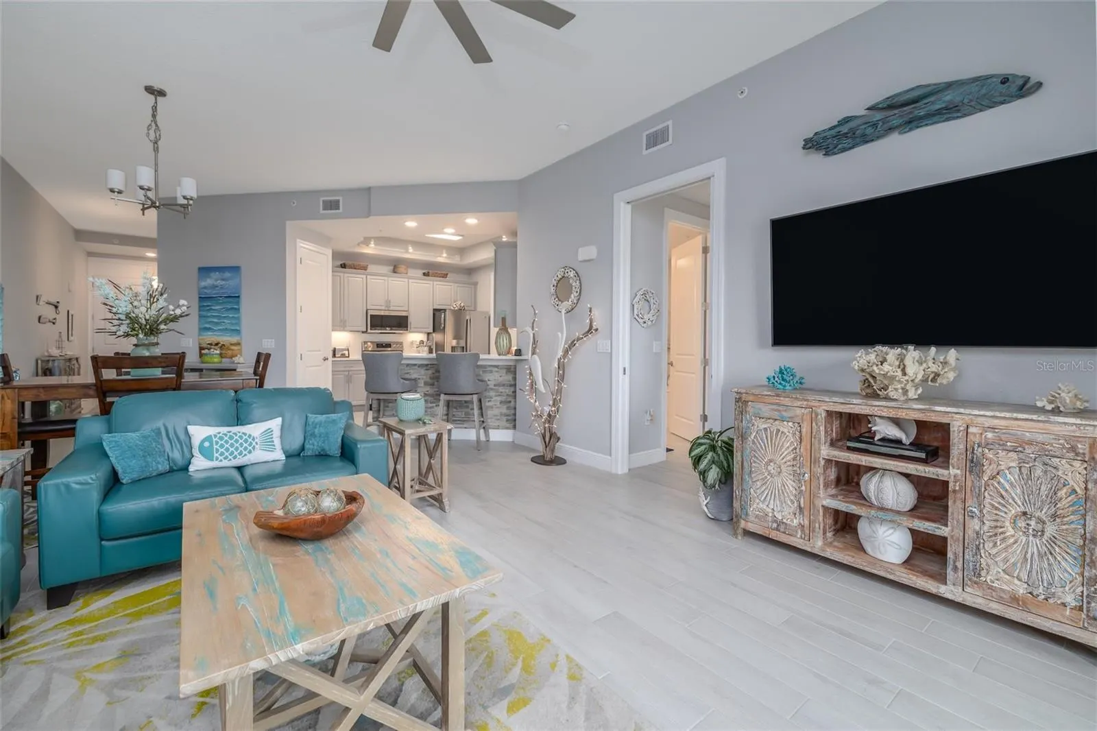 1 RIVERWALK DR #402, #402