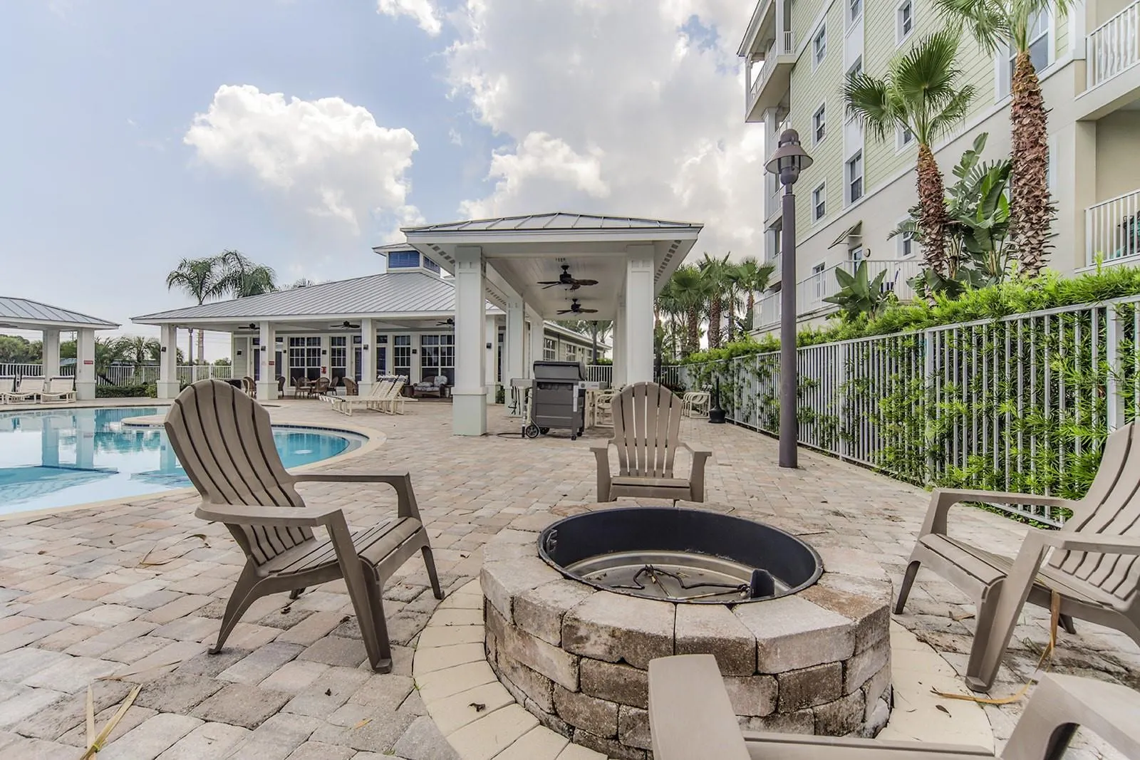 1 RIVERWALK DR #402, #402