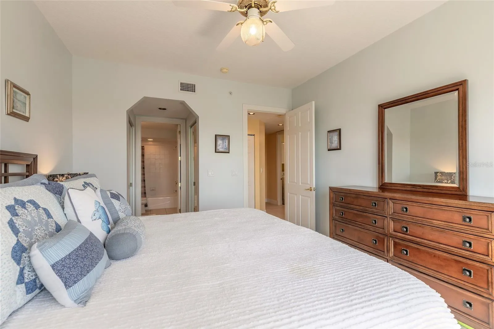 4672 RIVERWALK VILLAGE CT #8402, #8402