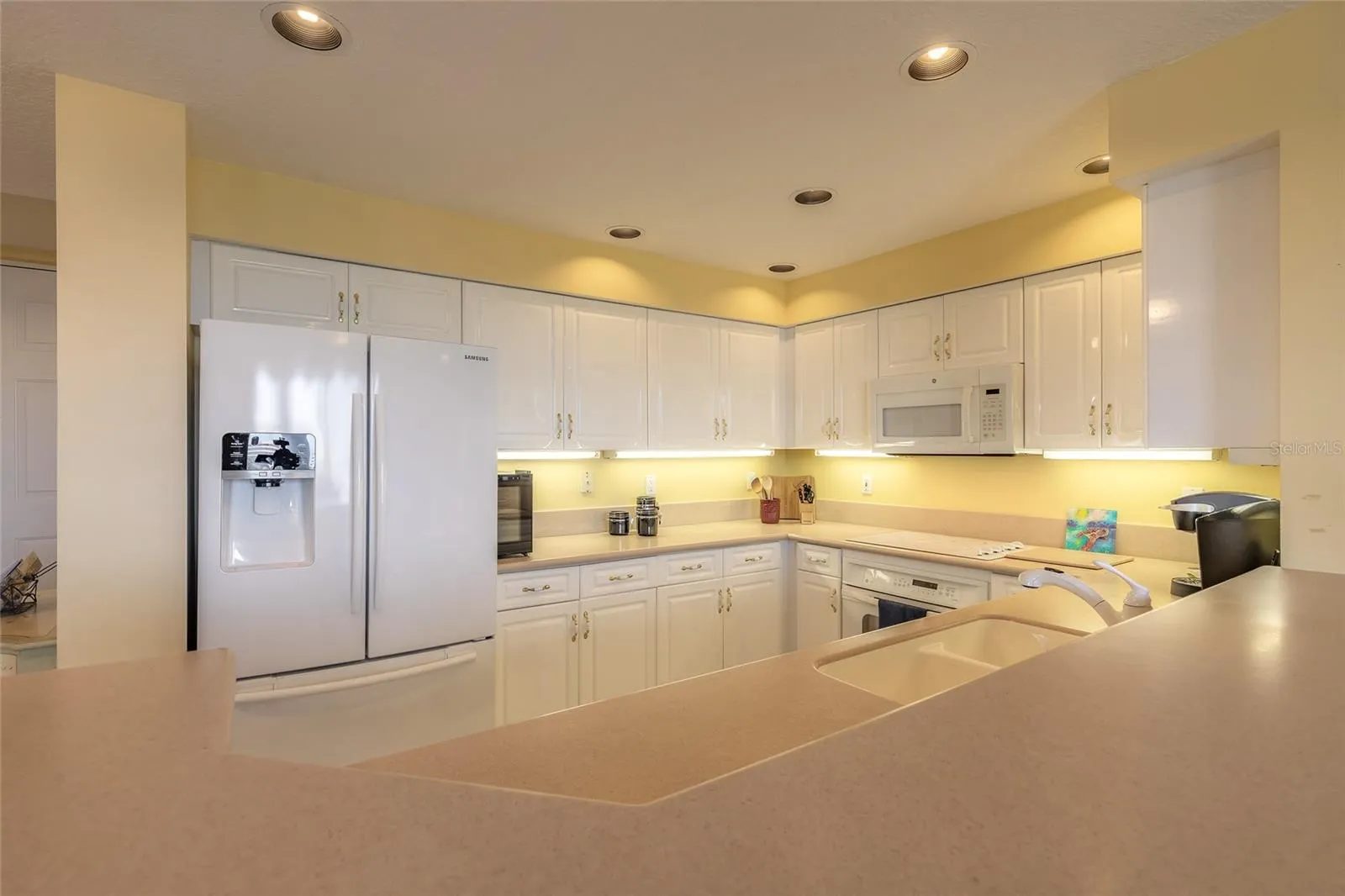 4672 RIVERWALK VILLAGE CT #8402, #8402