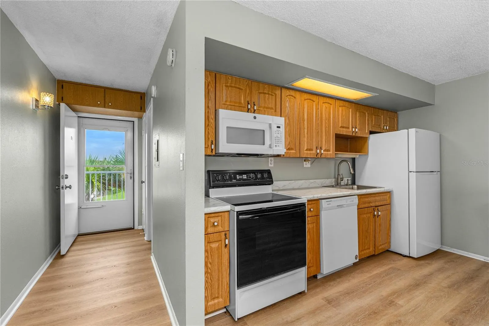 3700 S ATLANTIC AVE #304, #304