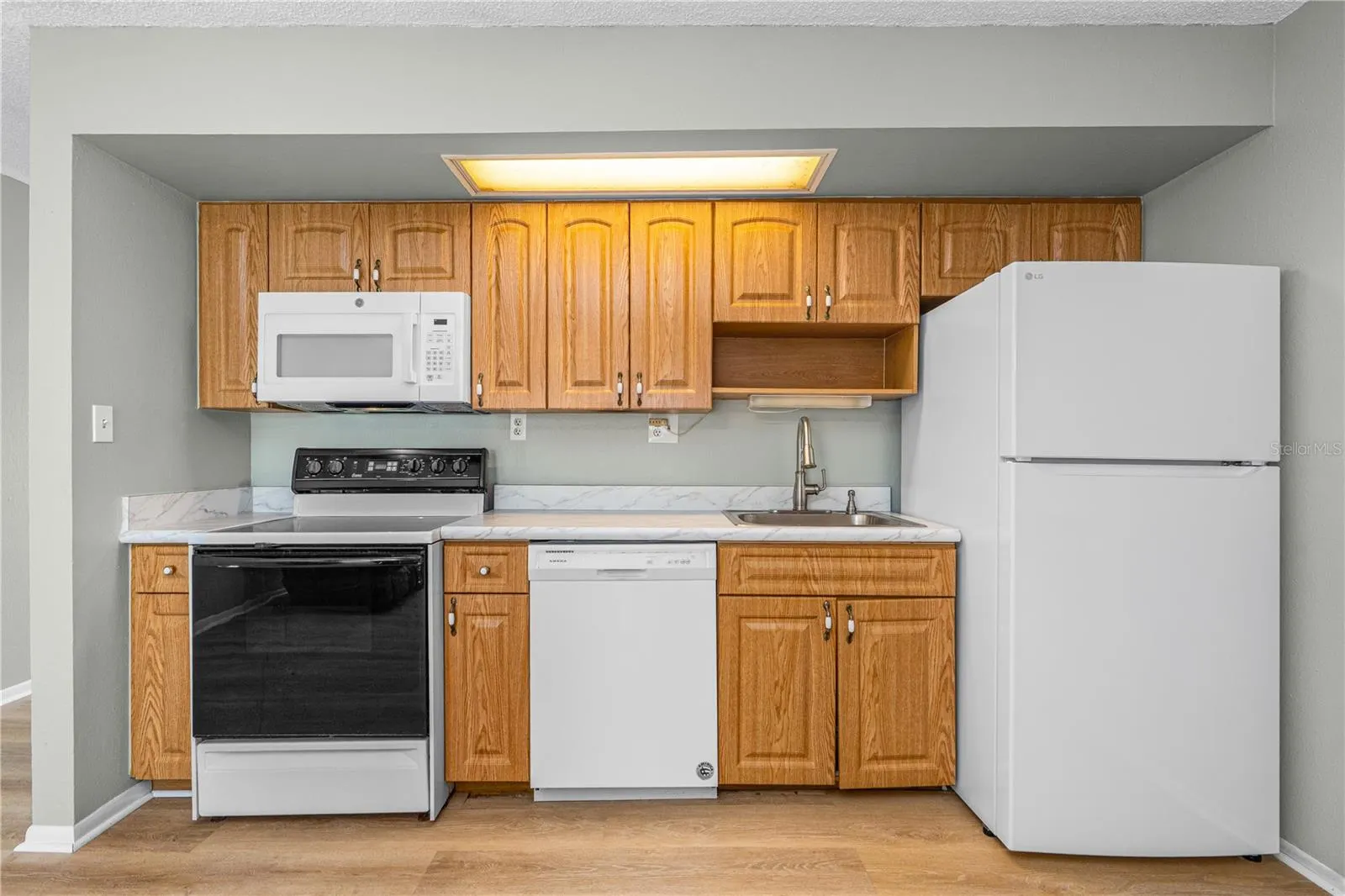 3700 S ATLANTIC AVE #304, #304