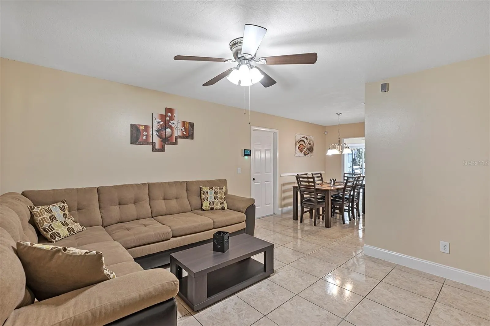 819 NELSON DR