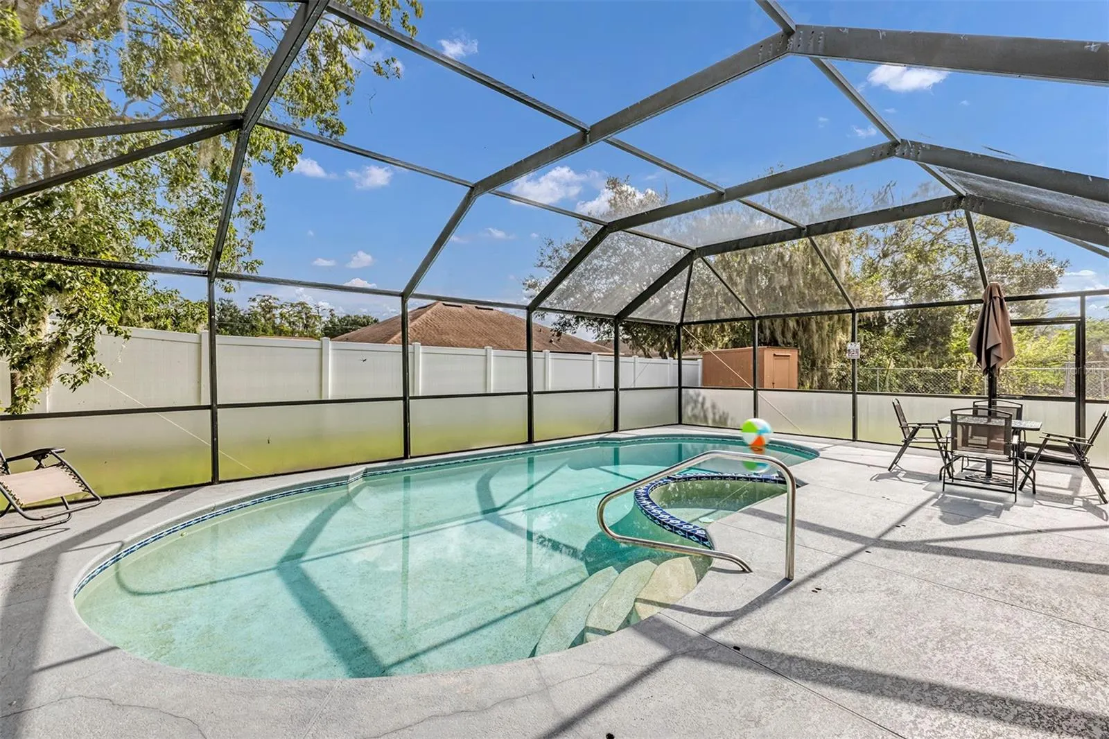 819 NELSON DR