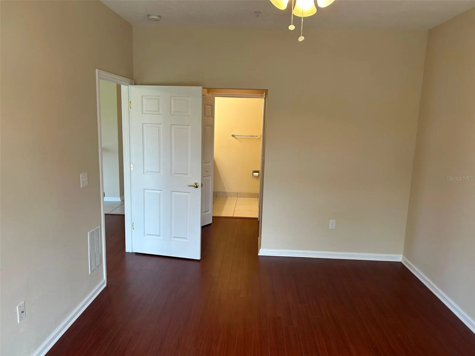 405 BOUCHELLE DR #218 #218