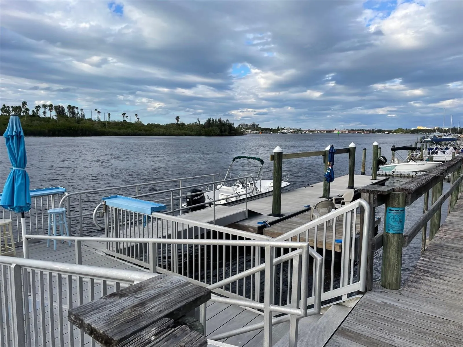405 BOUCHELLE DR #218 #218