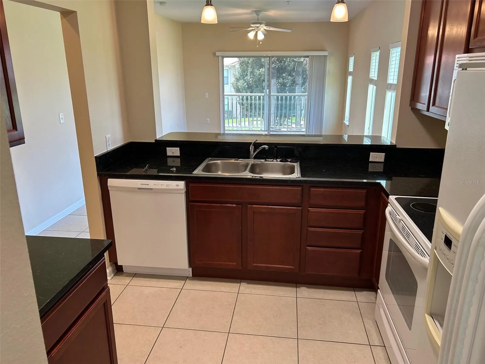 405 BOUCHELLE DR #218 #218