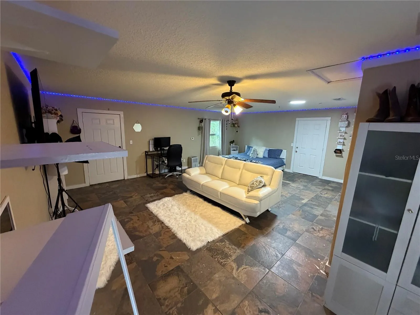 525 OLD DIXIE LN