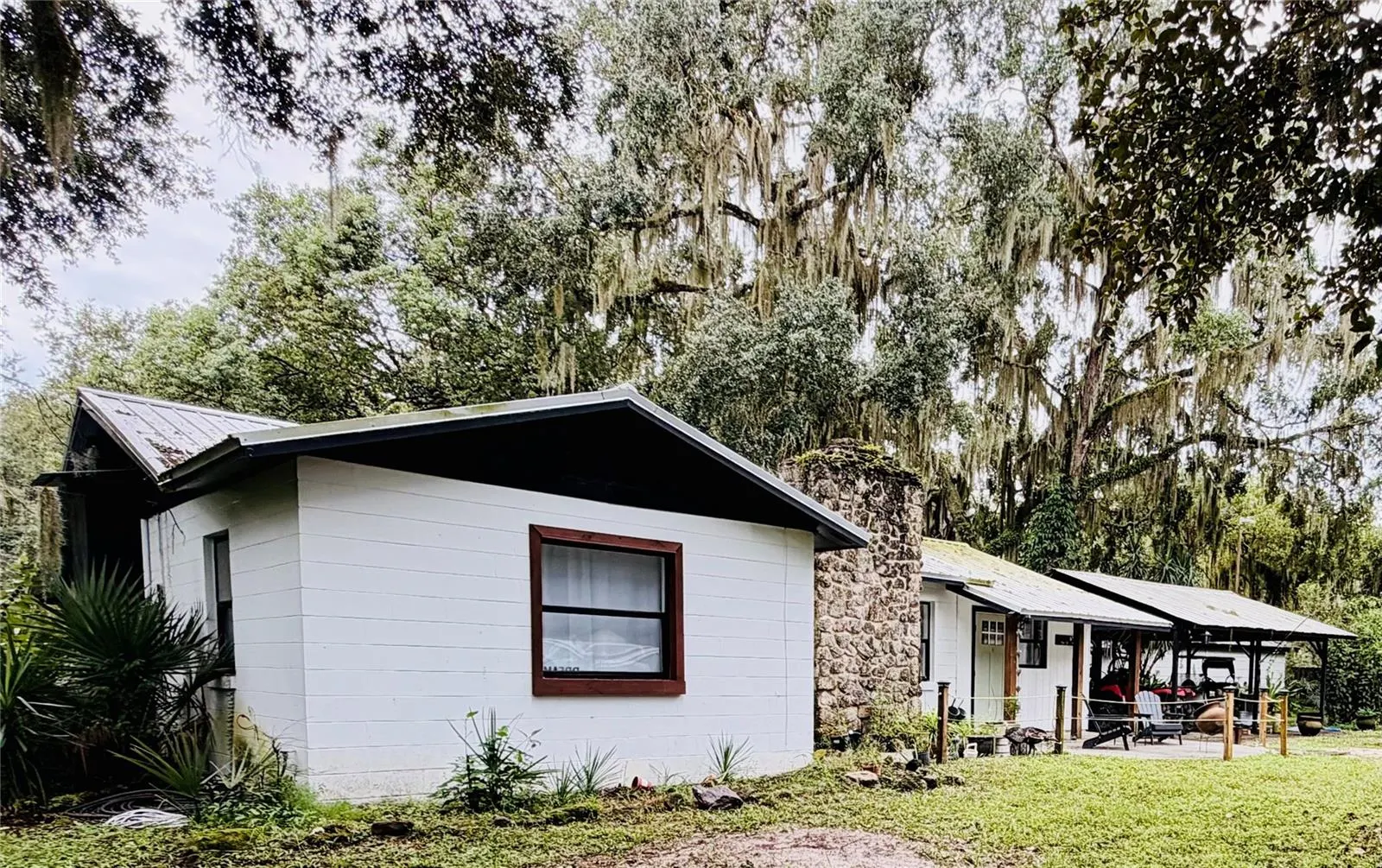 525 OLD DIXIE LN