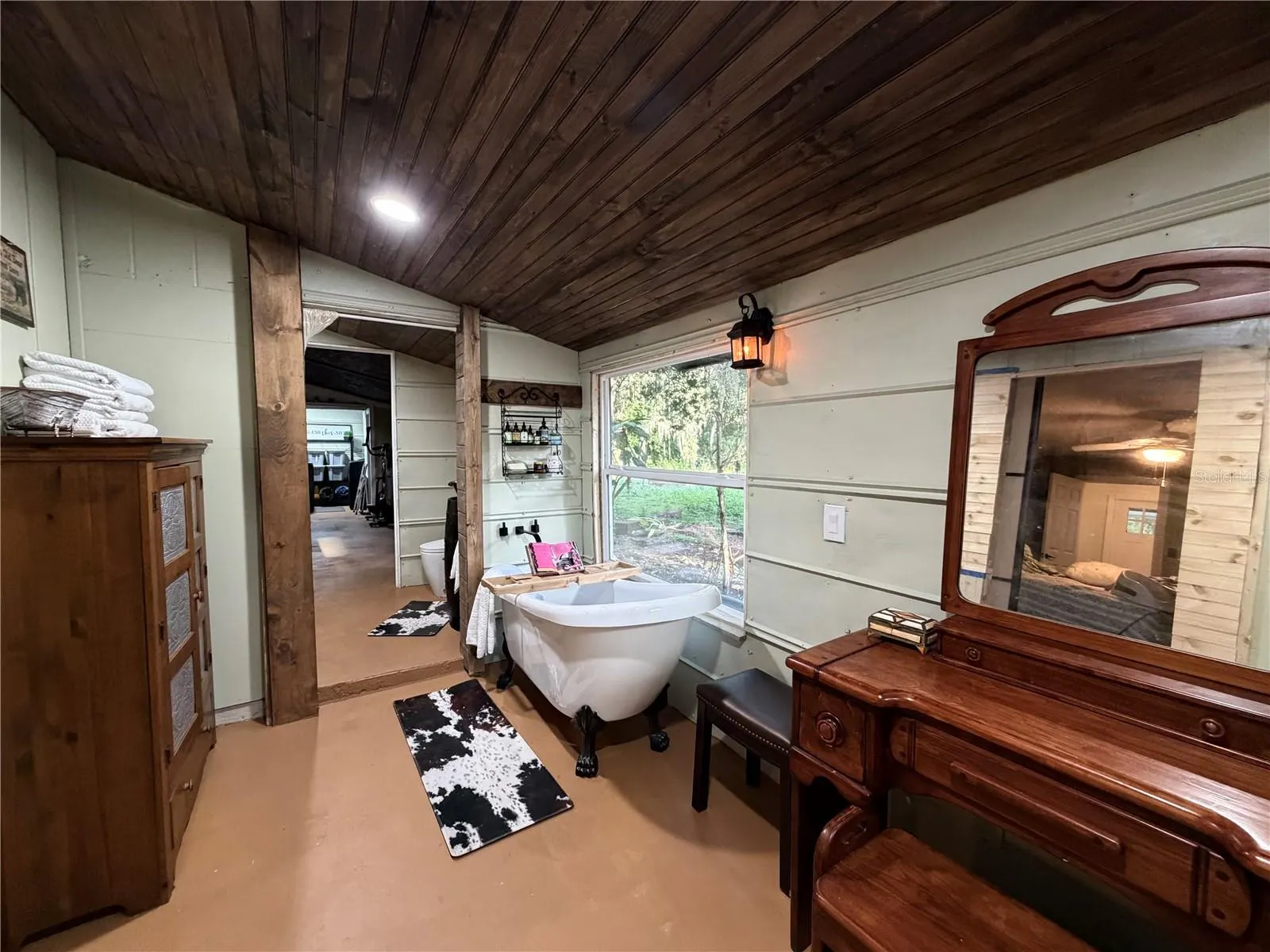 525 OLD DIXIE LN
