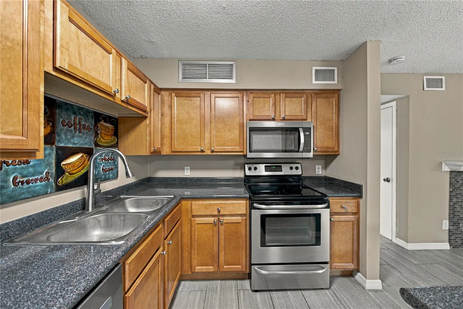 485 FORESTWAY CIR #101 #101