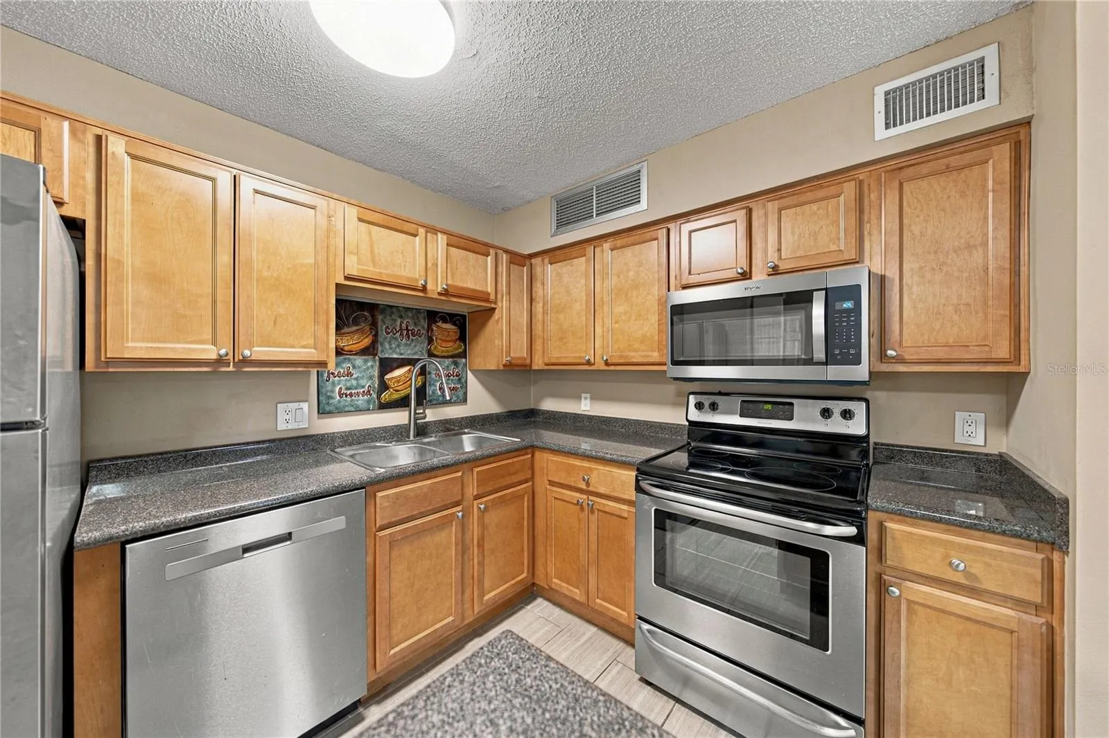 485 FORESTWAY CIR #101 #101