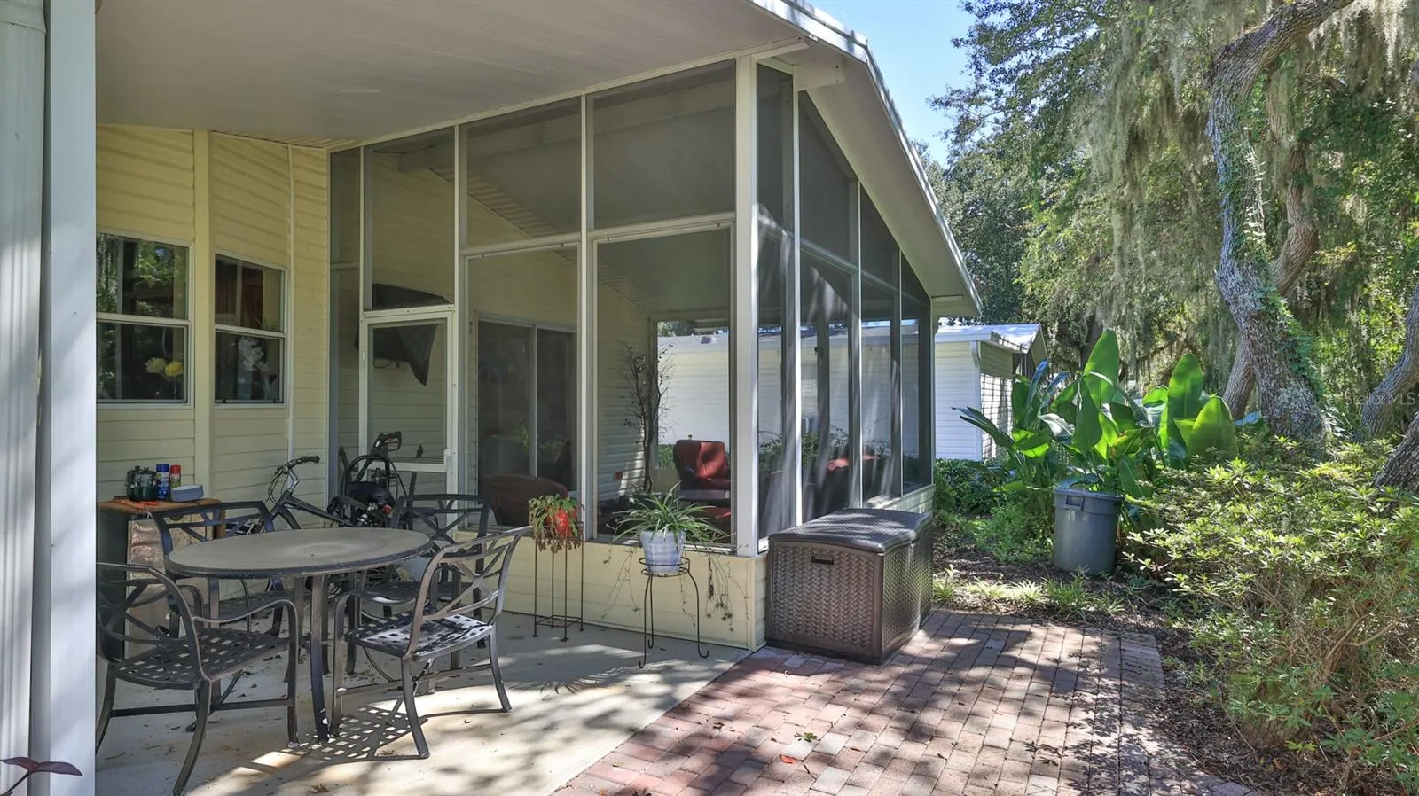 494 SIOUX BLVD