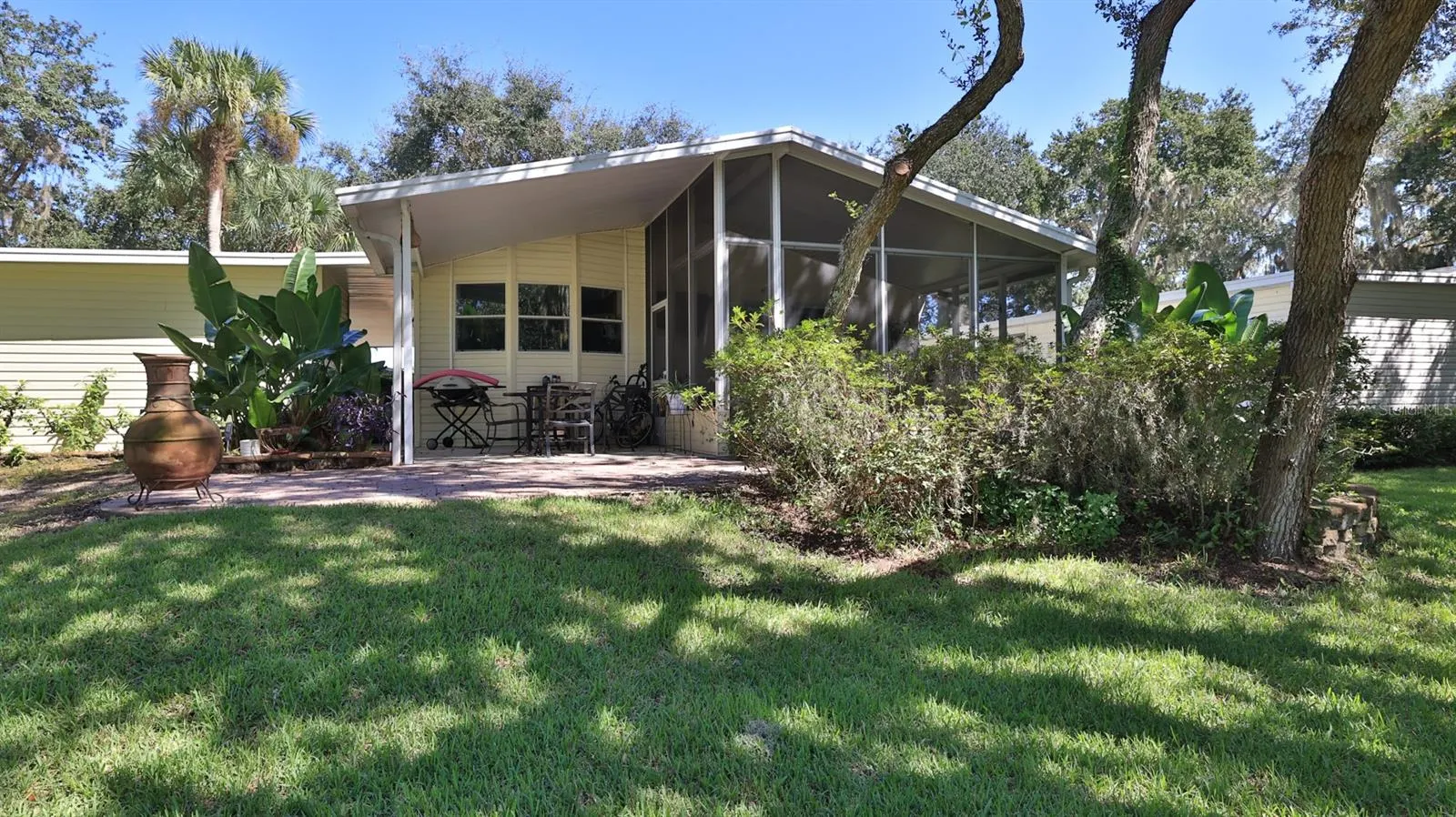 494 SIOUX BLVD