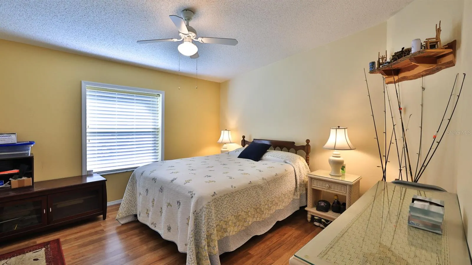 494 SIOUX BLVD