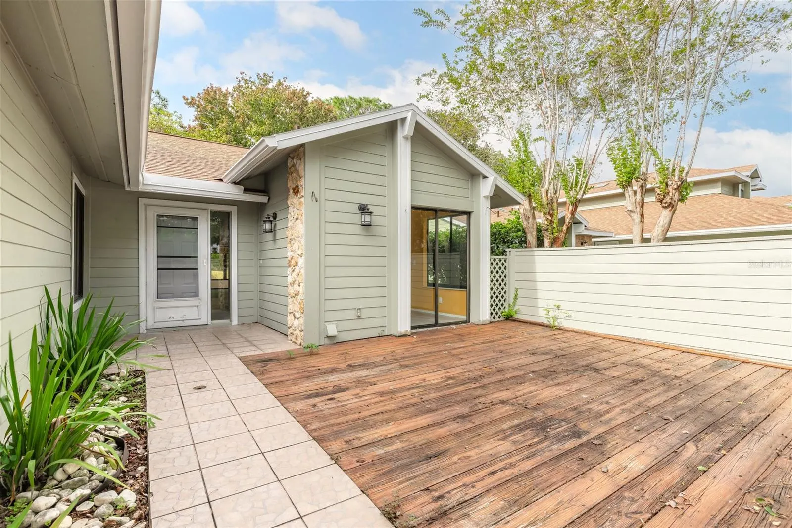 440 BROWN PELICAN DR