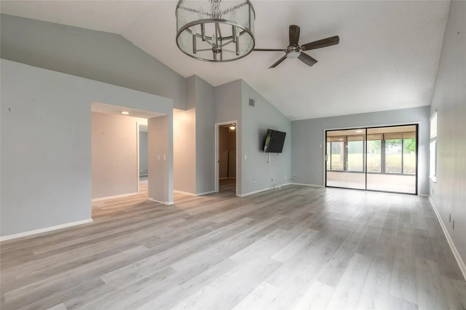 440 BROWN PELICAN DR