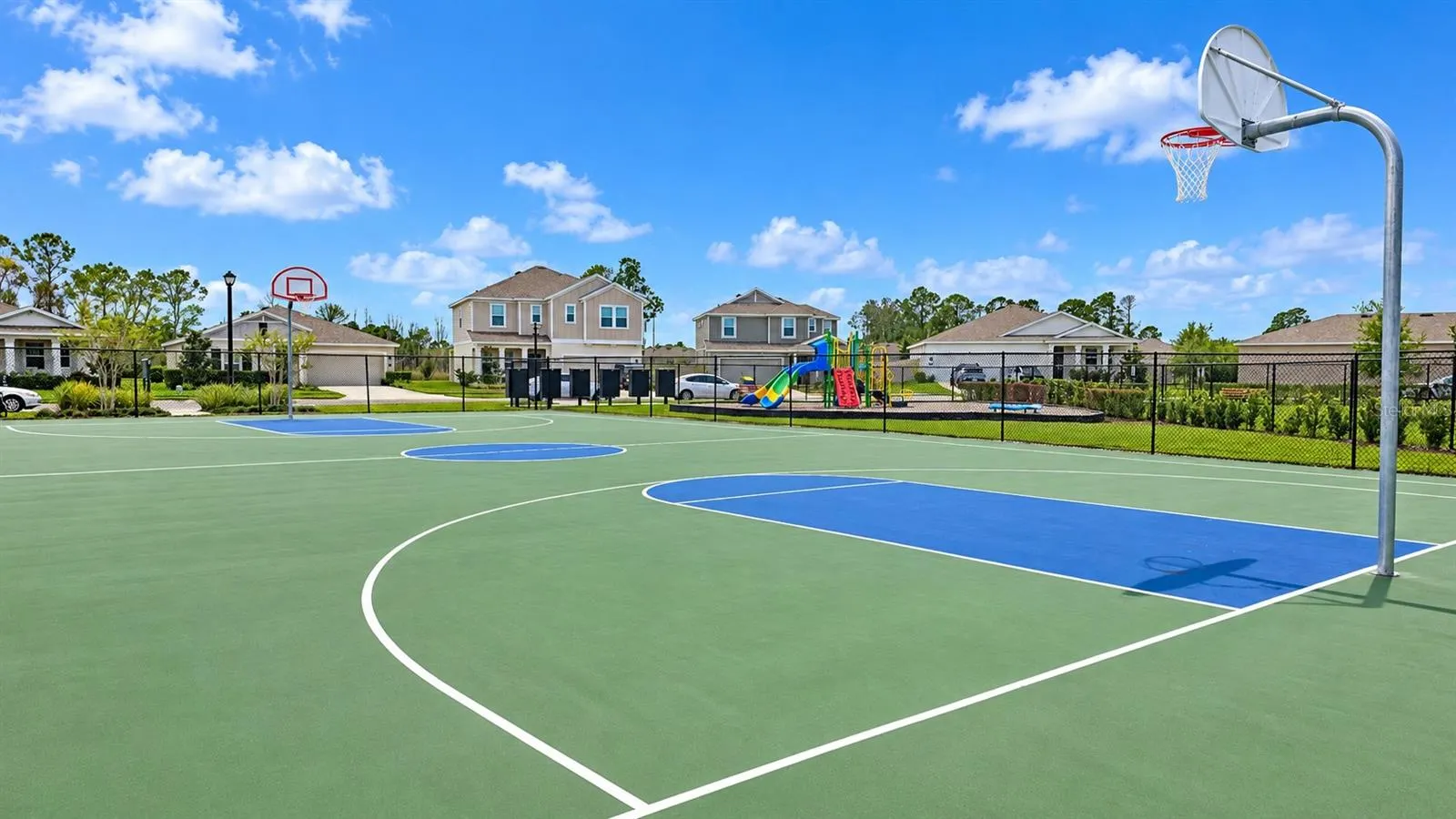 3975 WILLOWBROOK DR